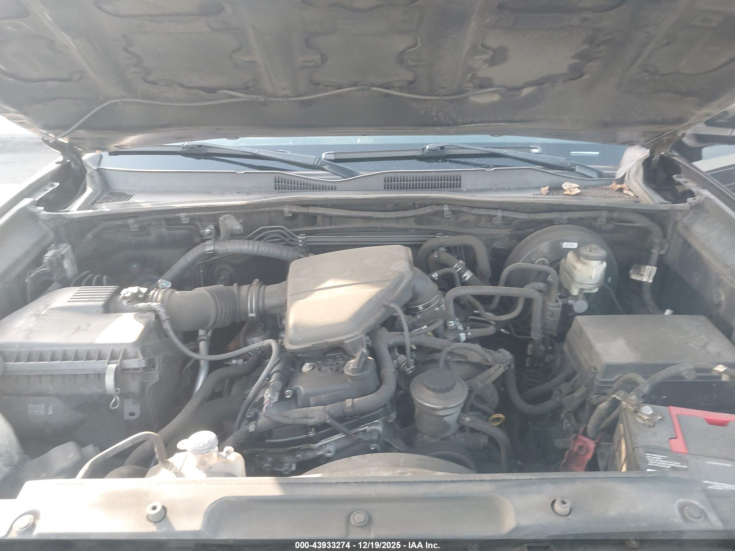 TOYOTA TACOMA image 10