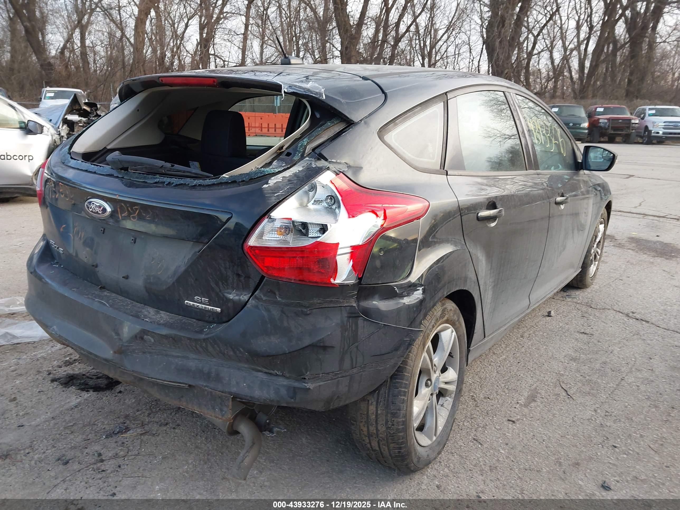 FORD FOCUS image 4