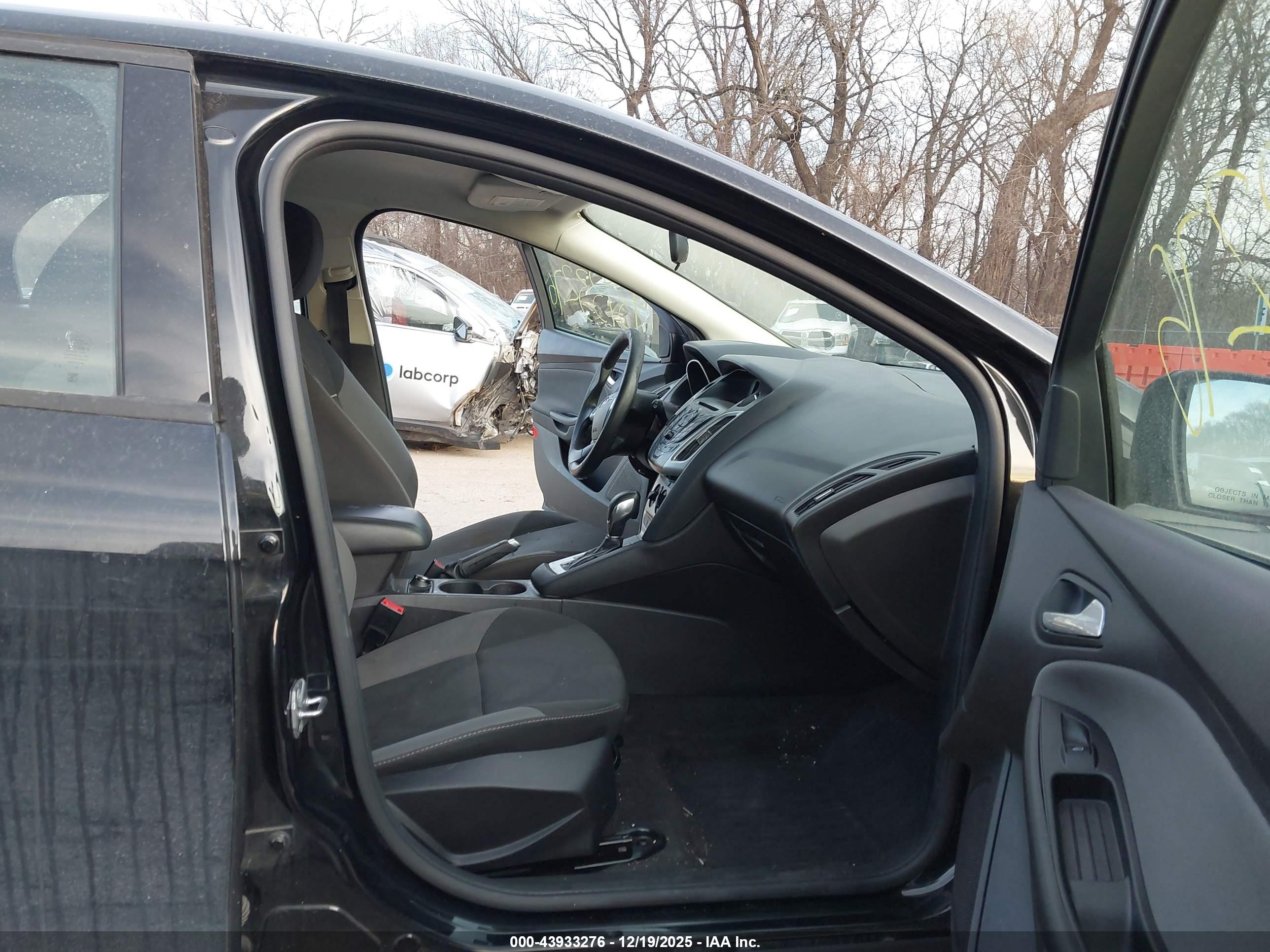 FORD FOCUS image 5
