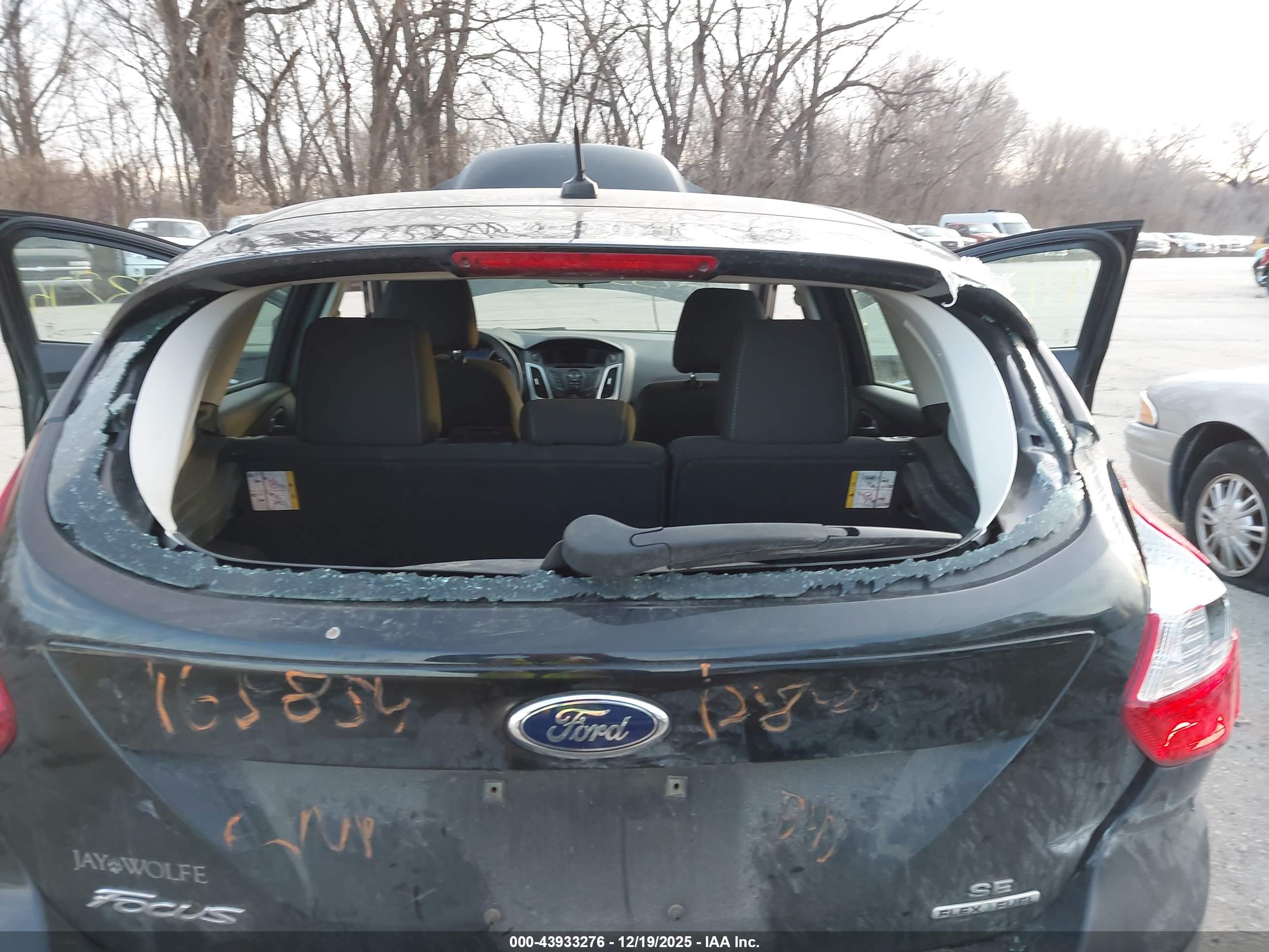 FORD FOCUS image 6