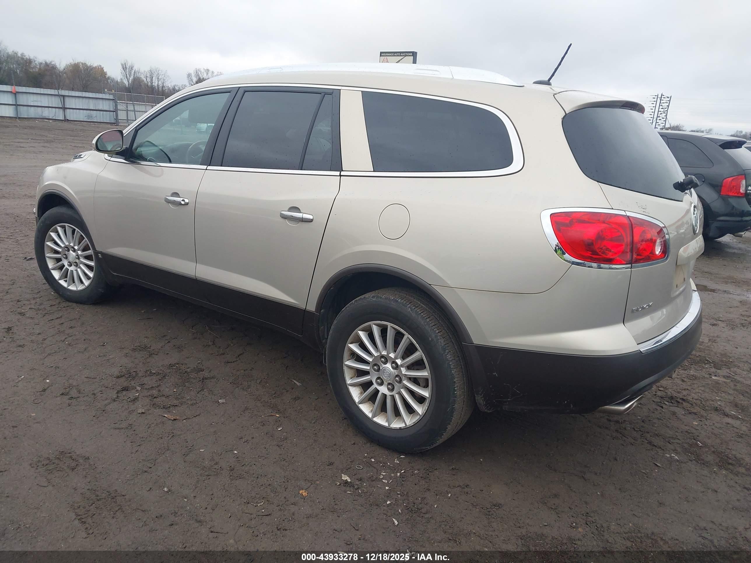 BUICK ENCLAVE image 3