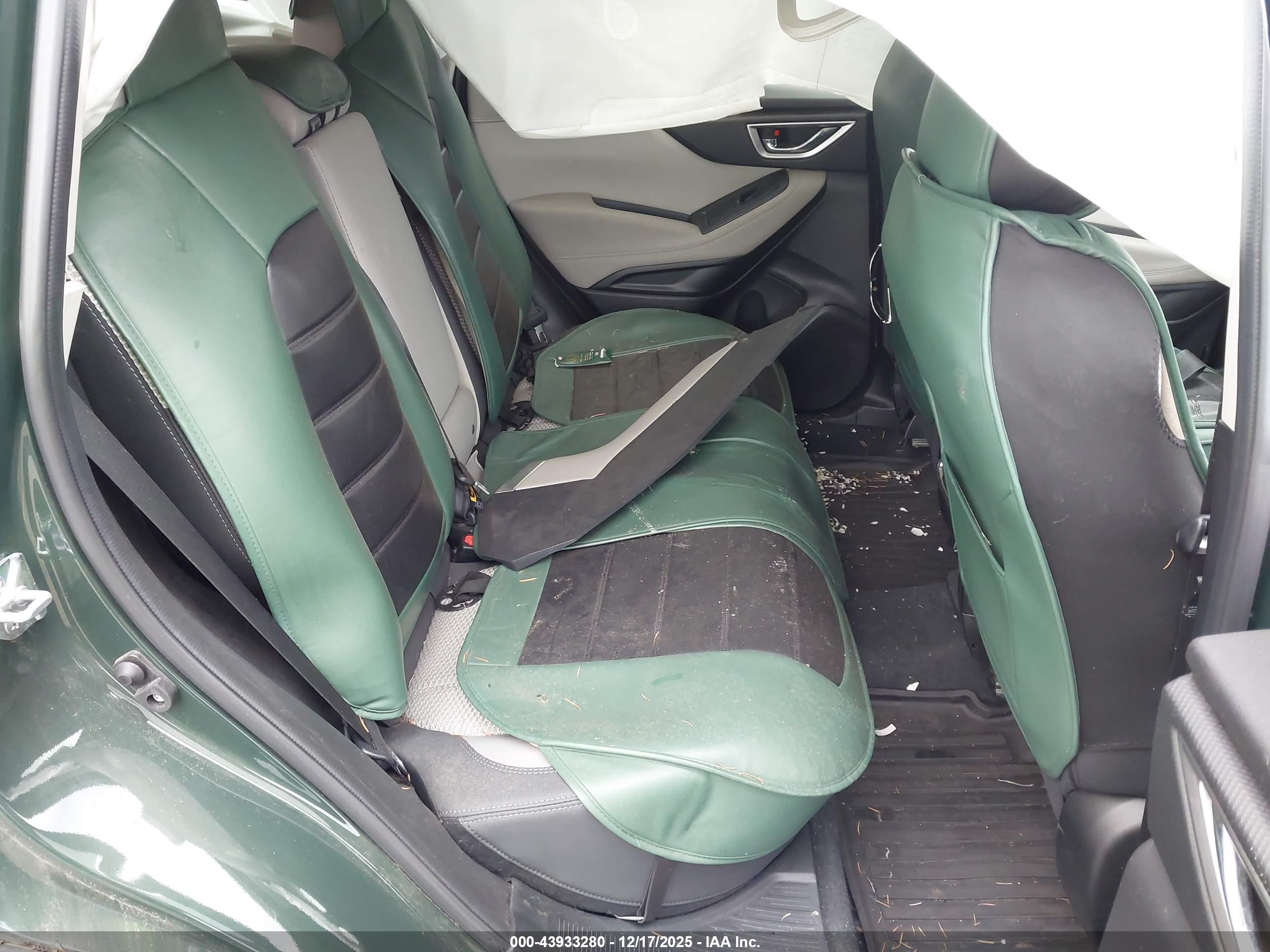 SUBARU FORESTER image 8