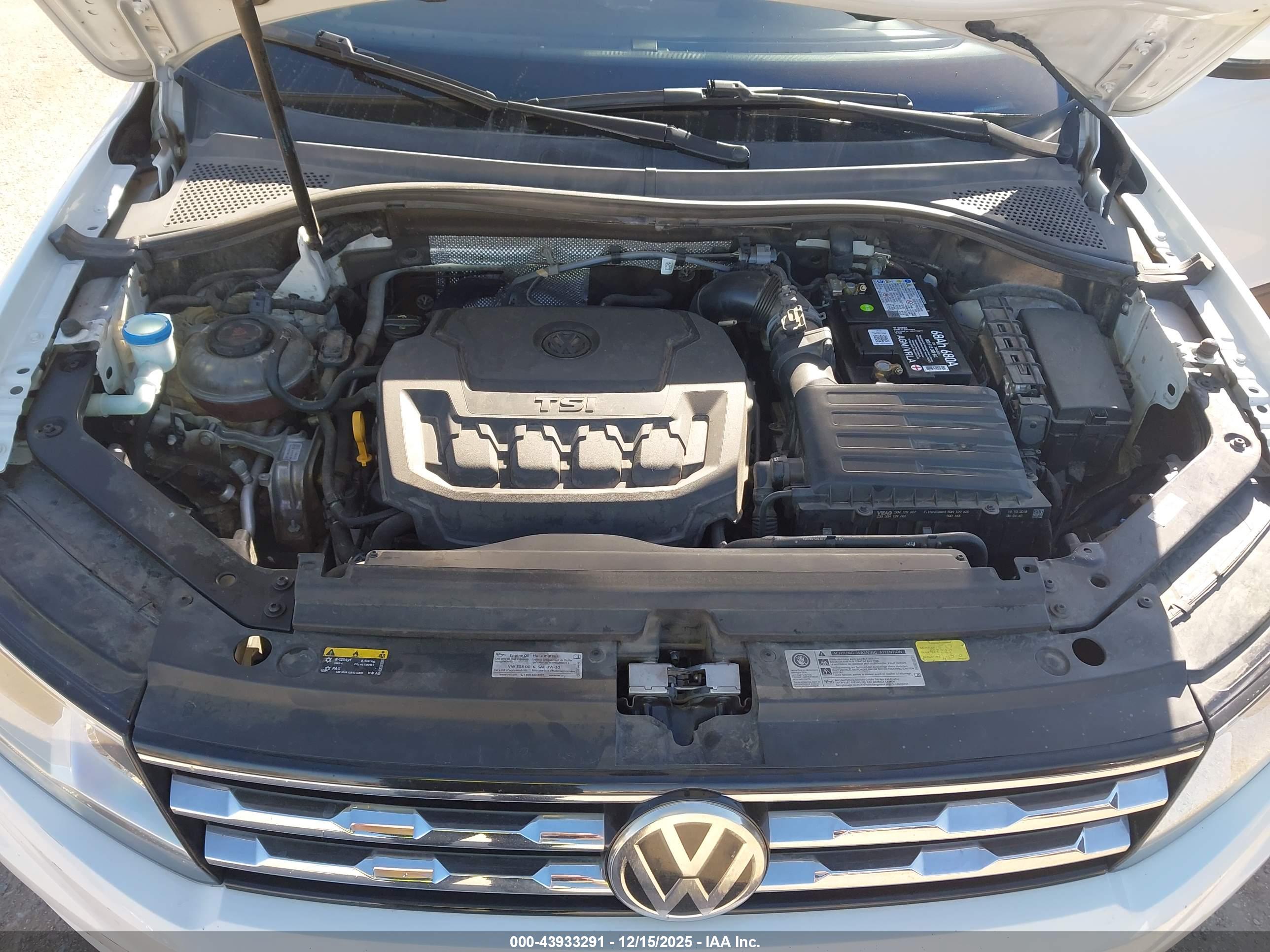 VOLKSWAGEN TIGUAN image 10