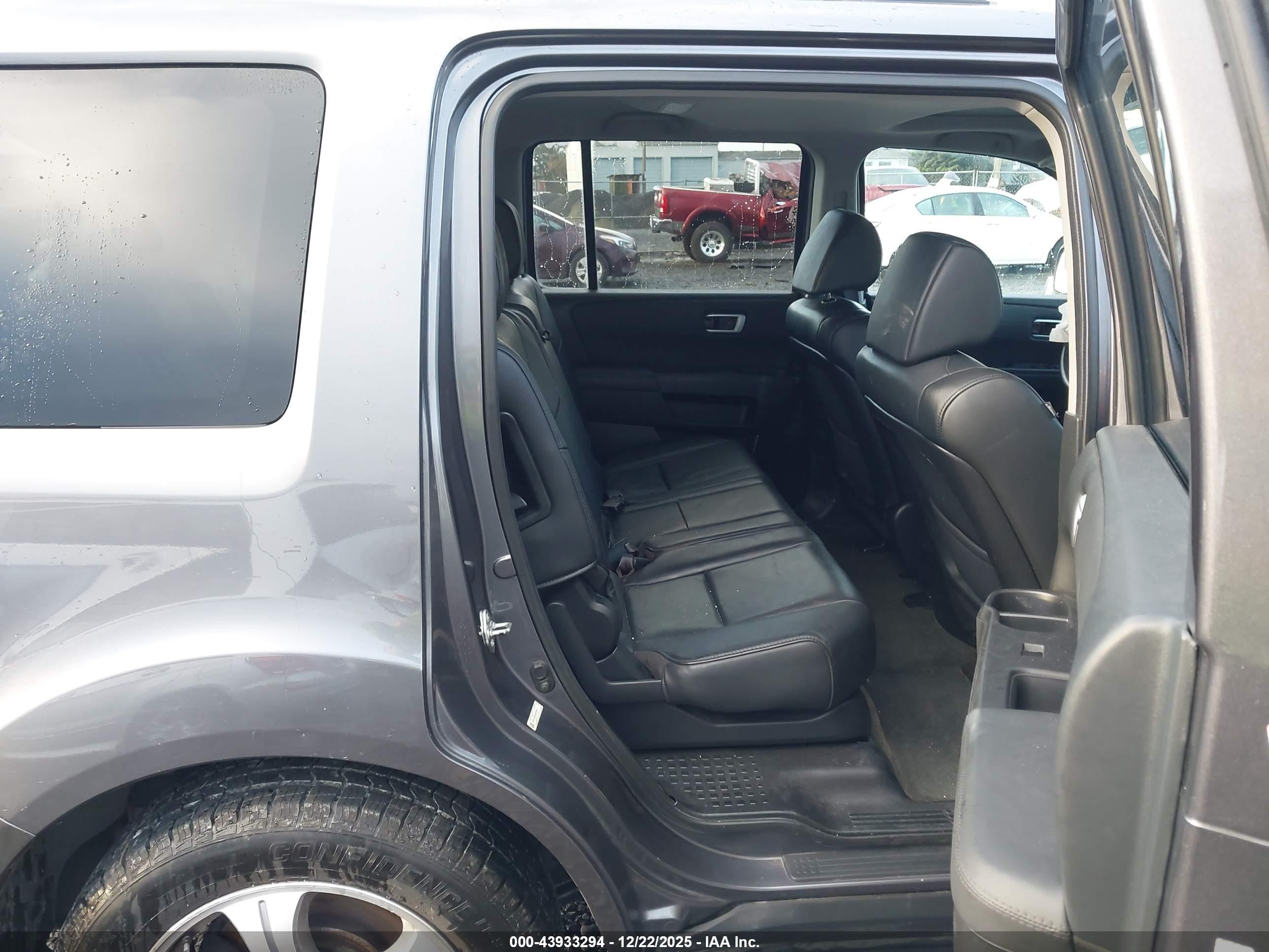 HONDA PILOT image 8