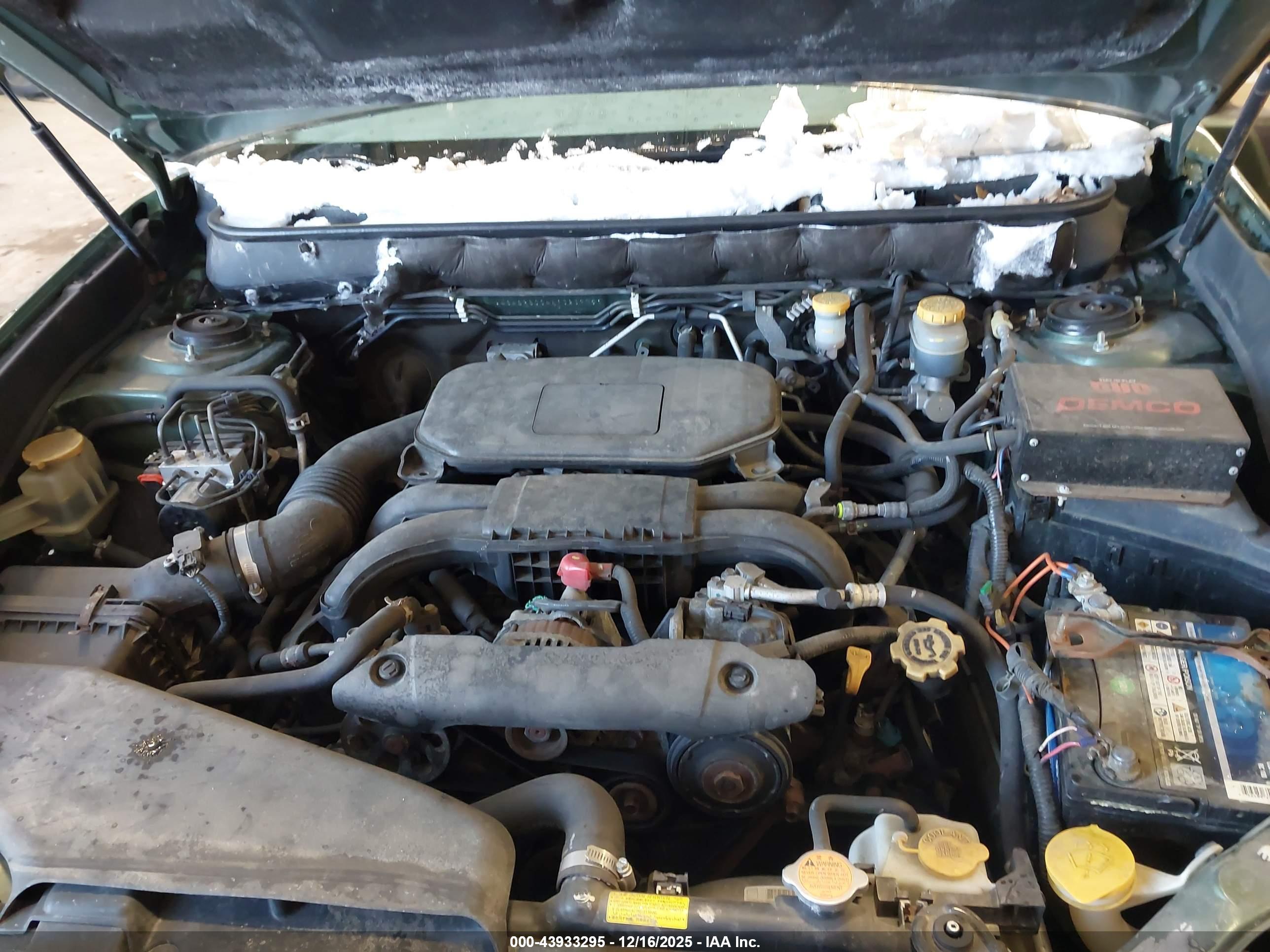 SUBARU OUTBACK image 10