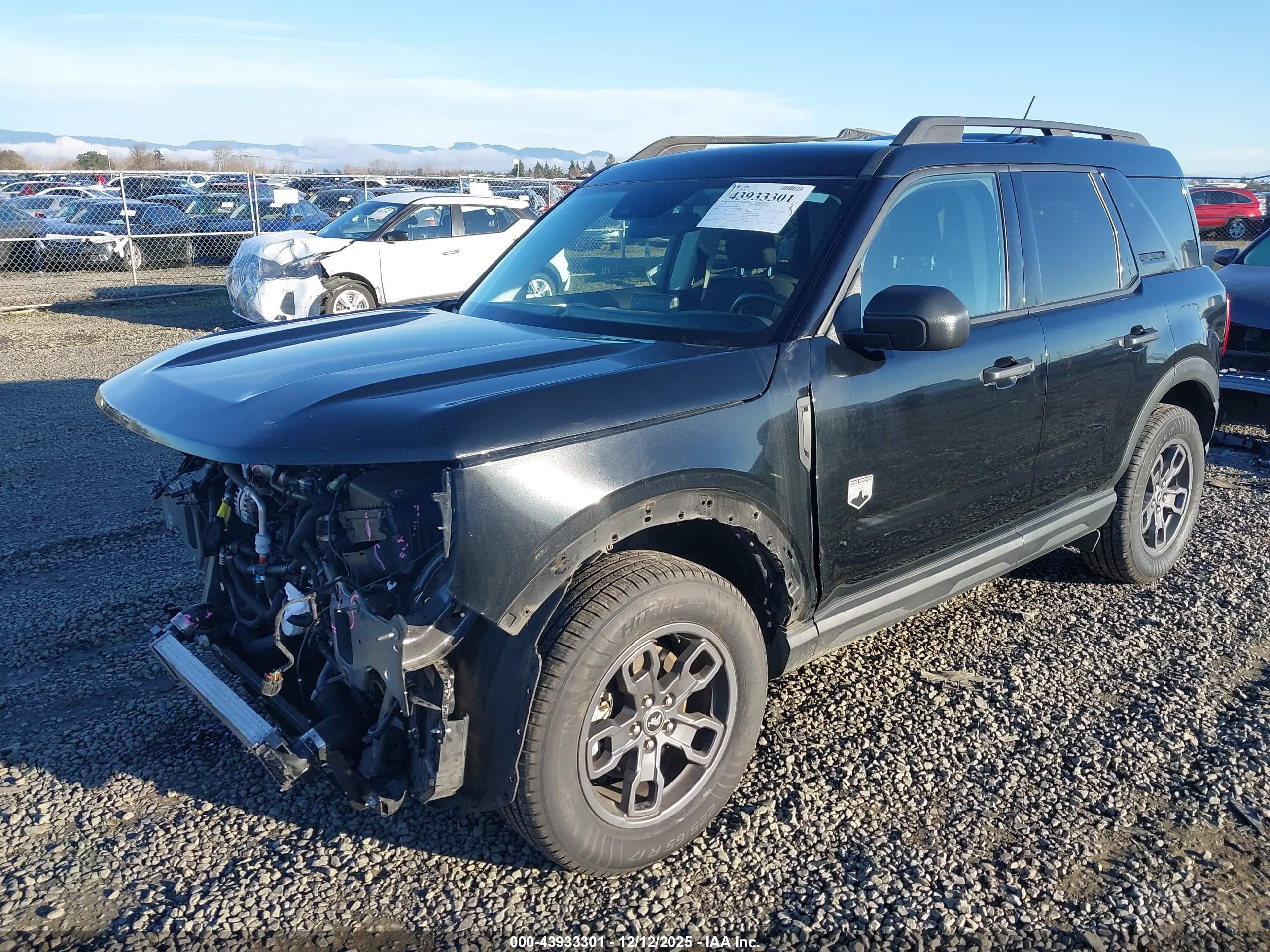FORD BRONCO image 2