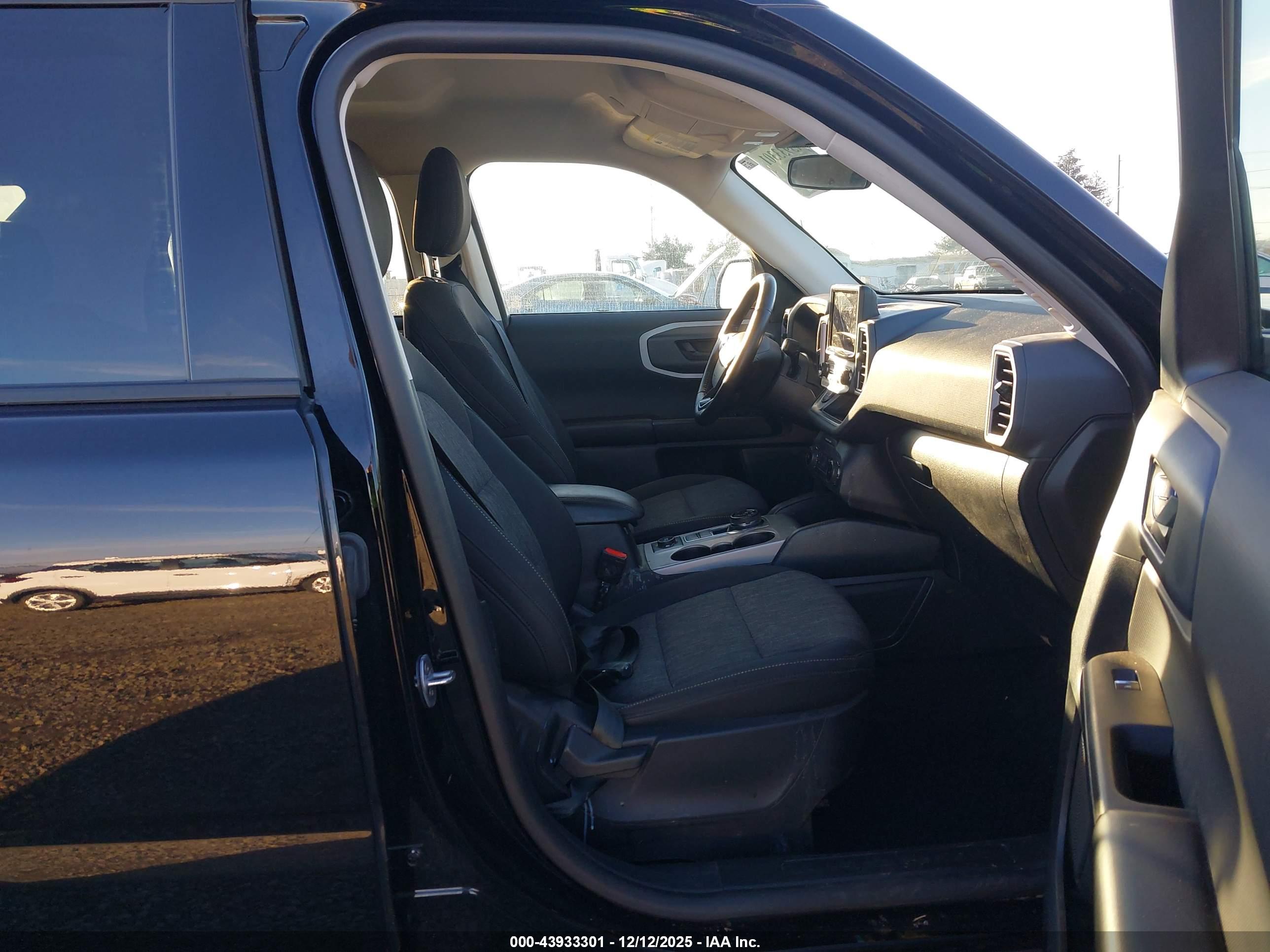 FORD BRONCO image 5
