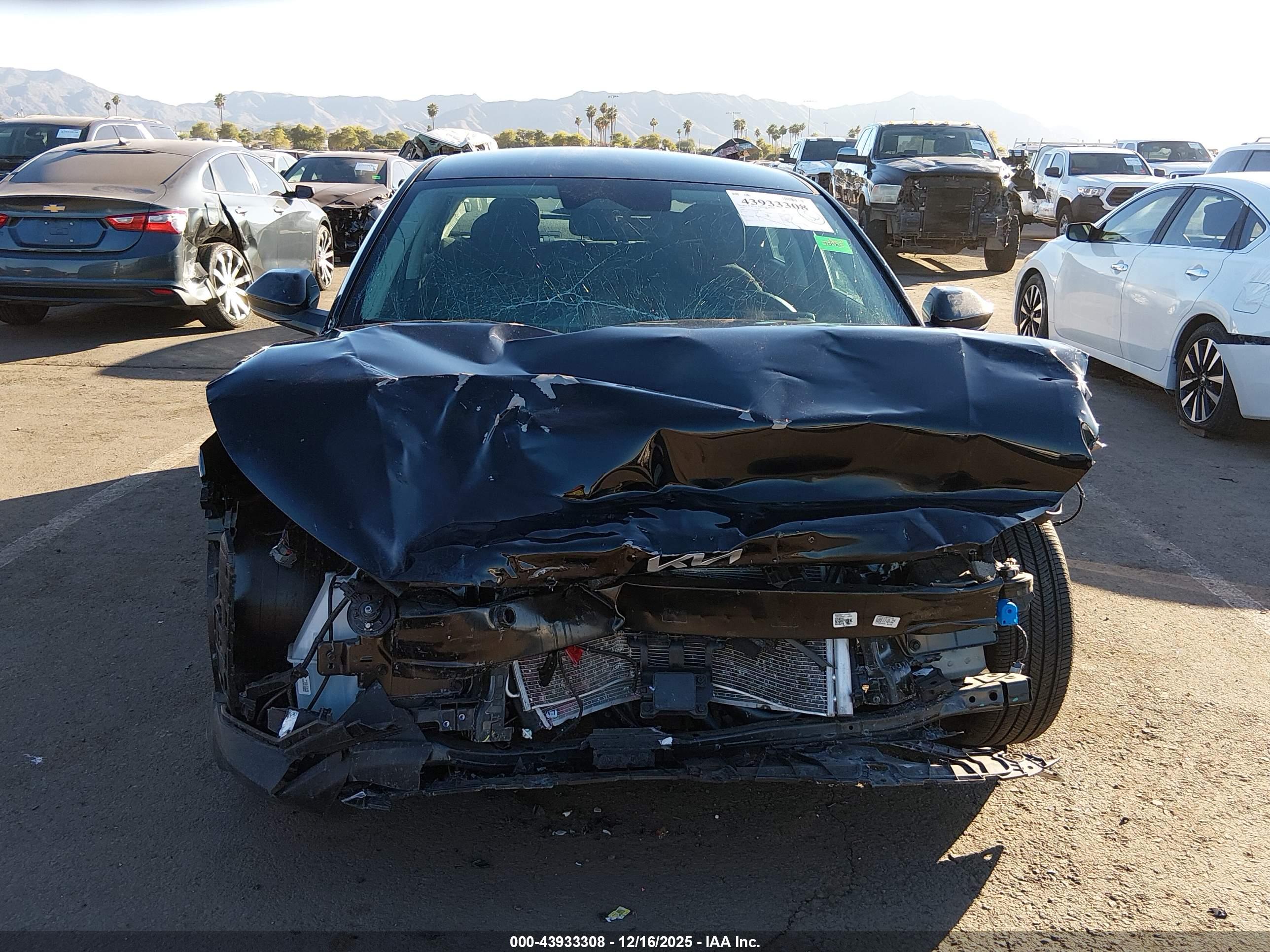 KIA K4 image 6