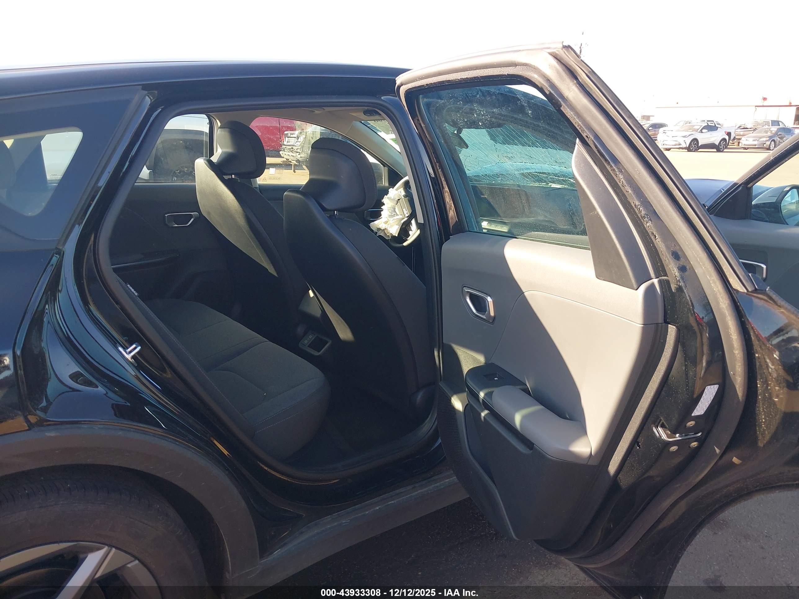 KIA K4 image 8