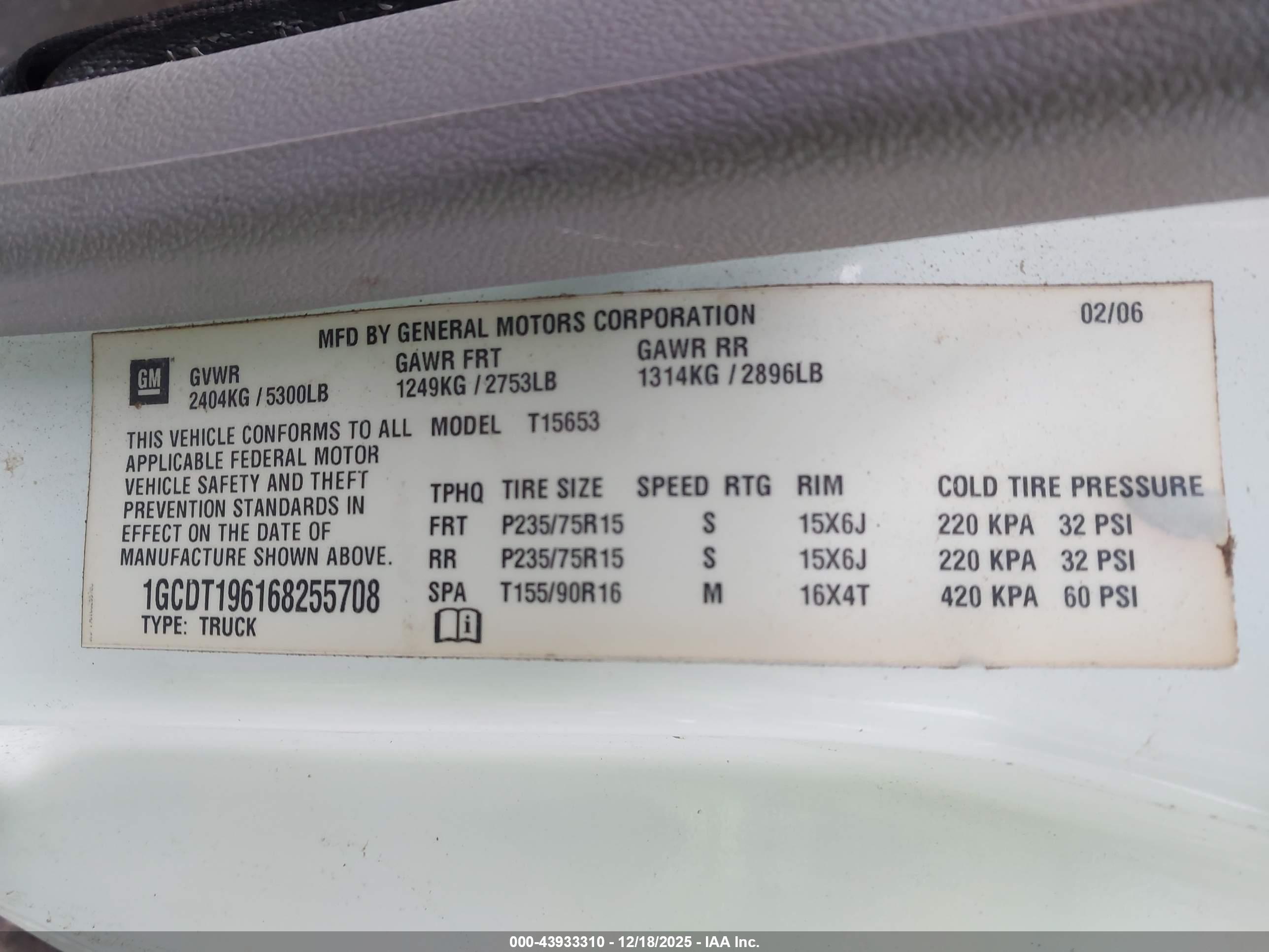 CHEVROLET COLORADO image 9