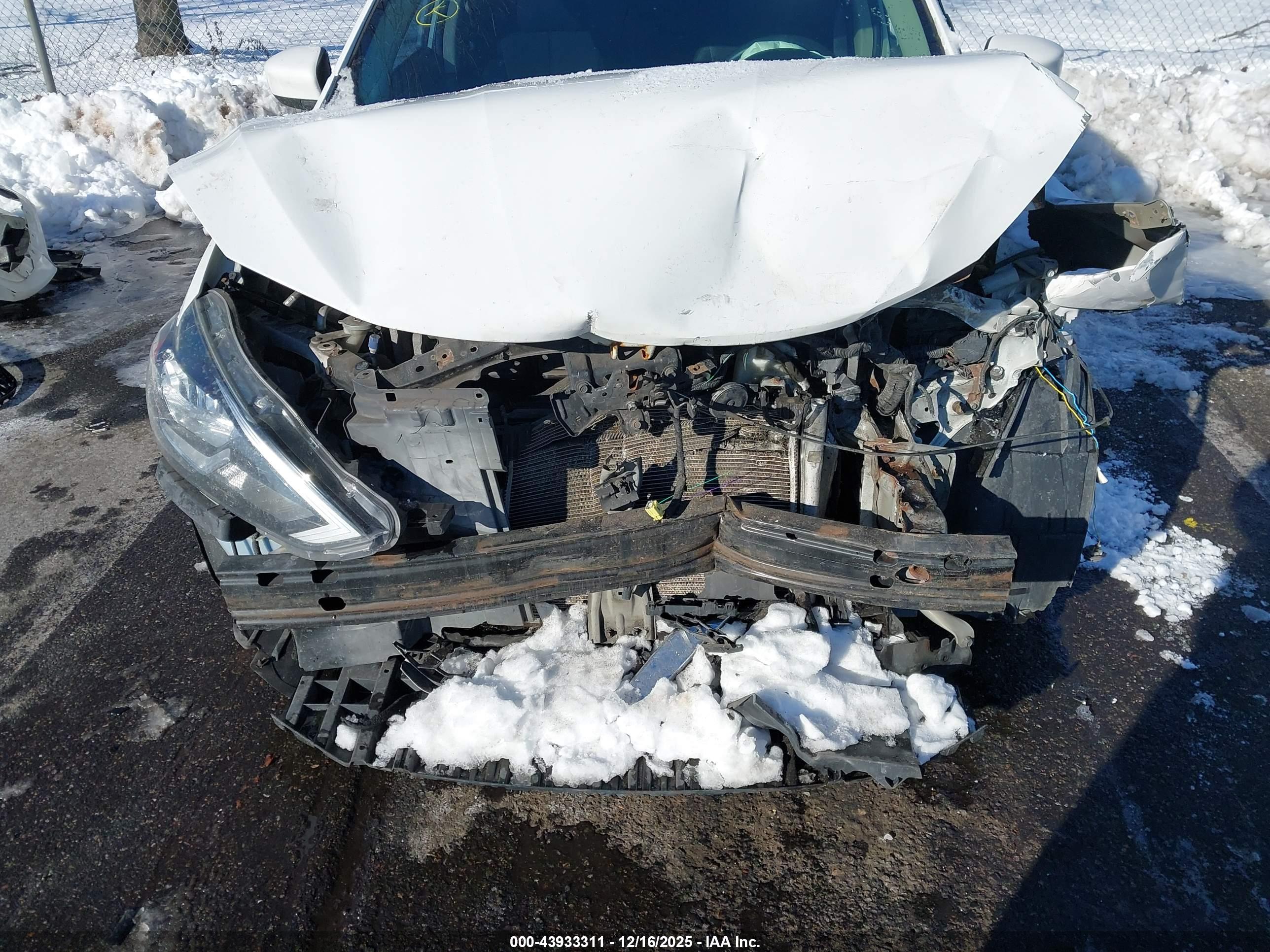 NISSAN SENTRA image 6