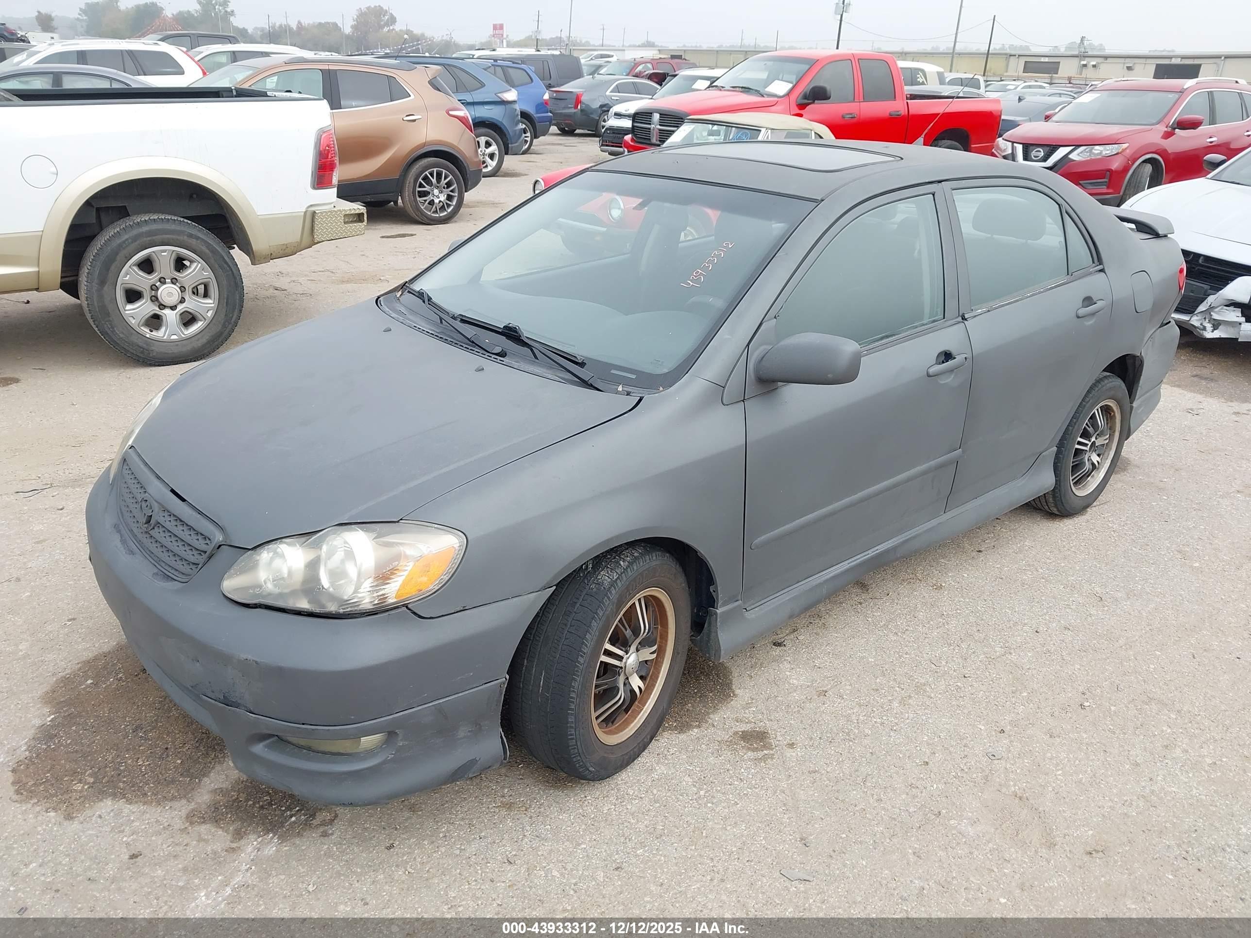 TOYOTA COROLLA image 2
