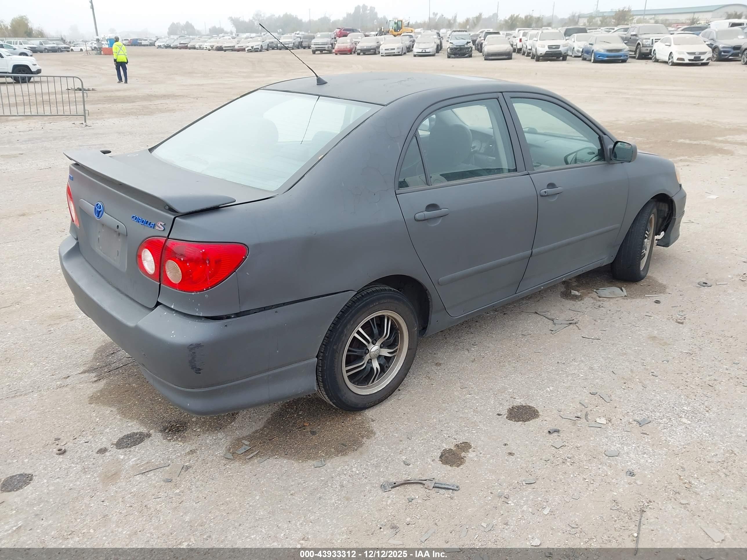 TOYOTA COROLLA image 4