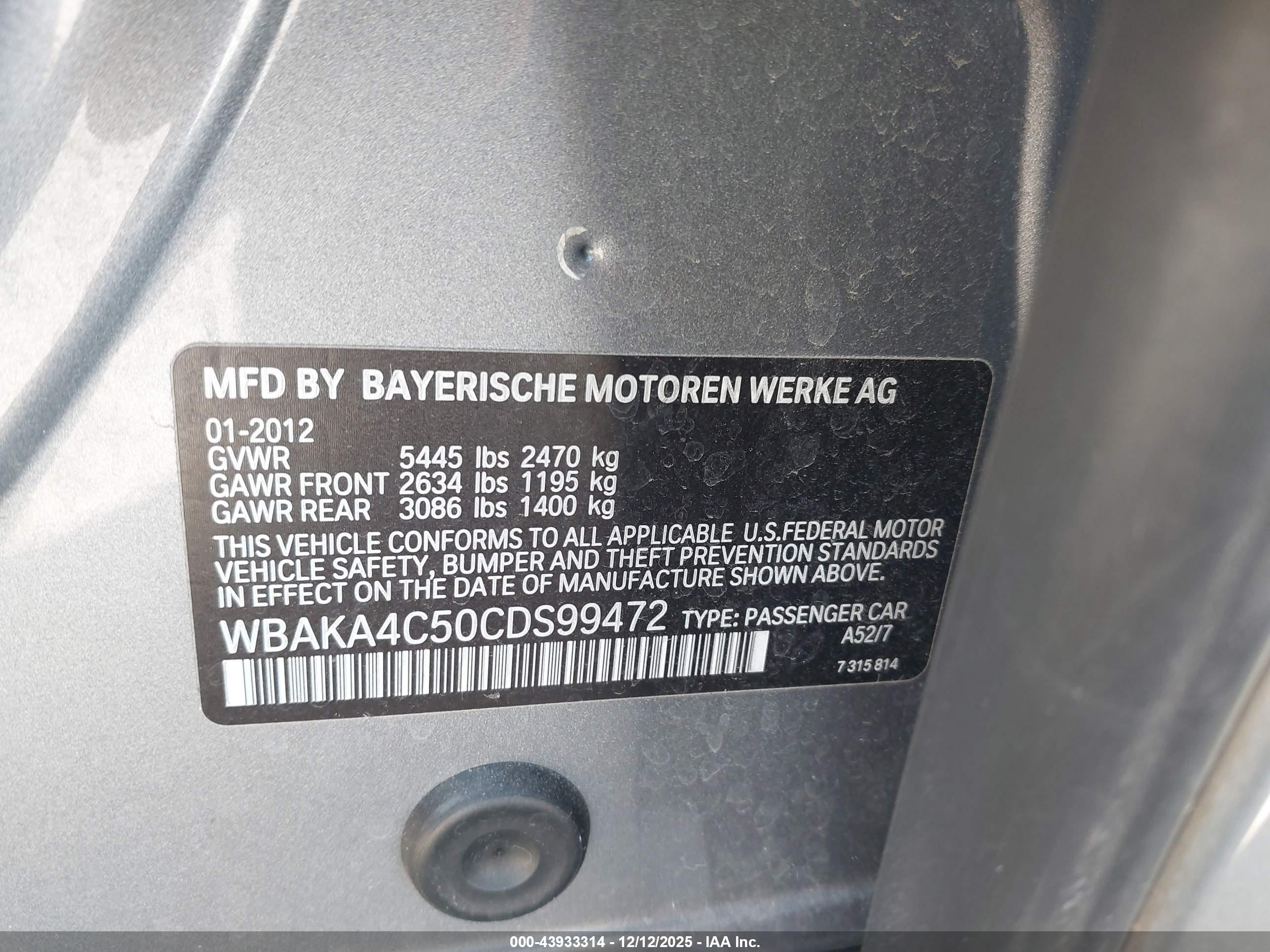 BMW 740I image 9