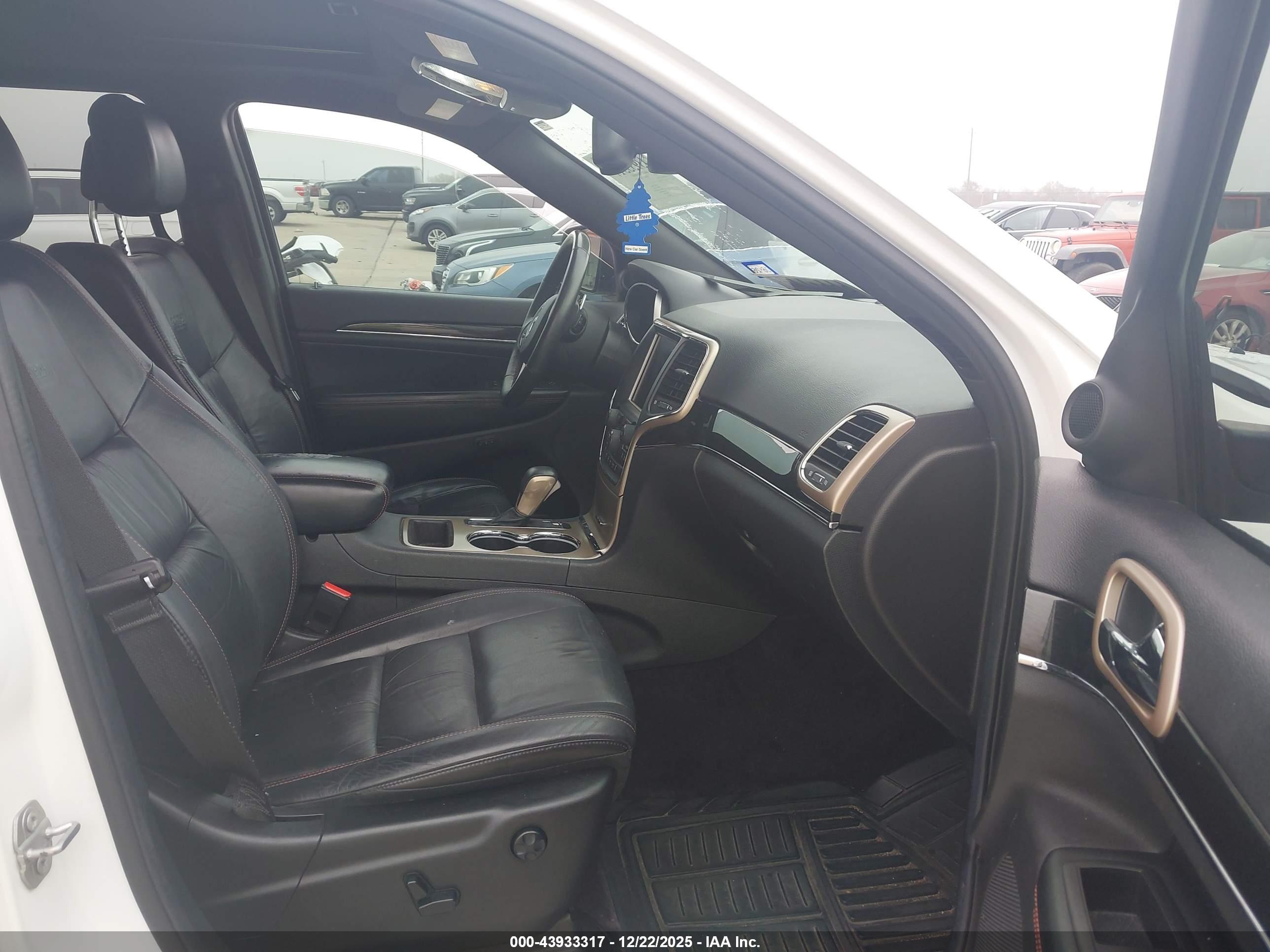 JEEP GRAND image 5