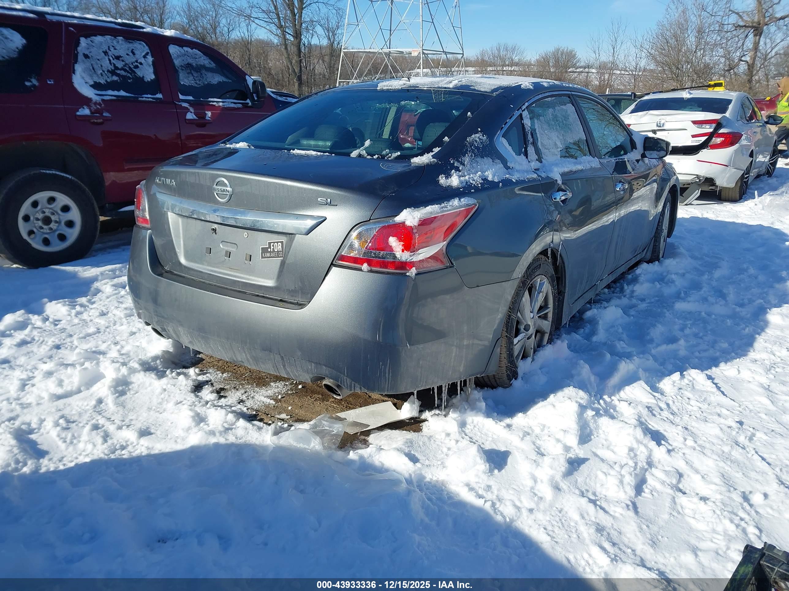 NISSAN ALTIMA image 4