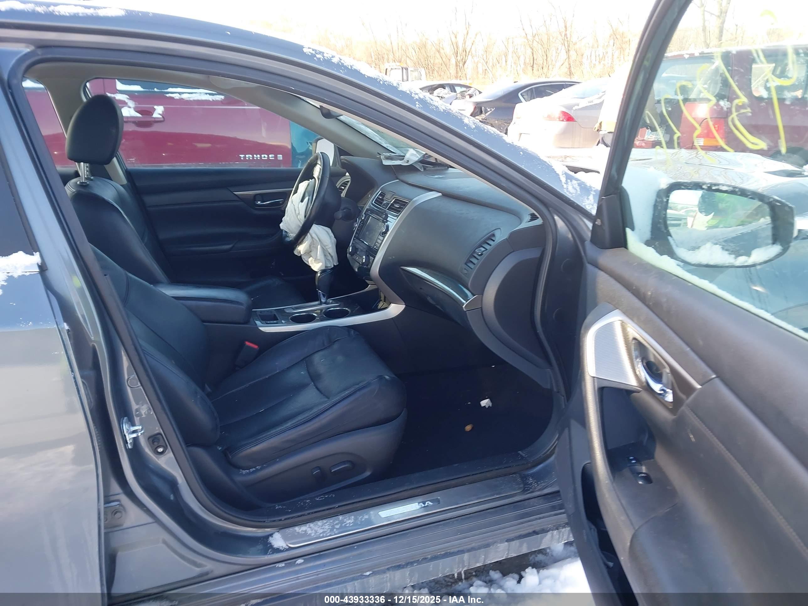 NISSAN ALTIMA image 5
