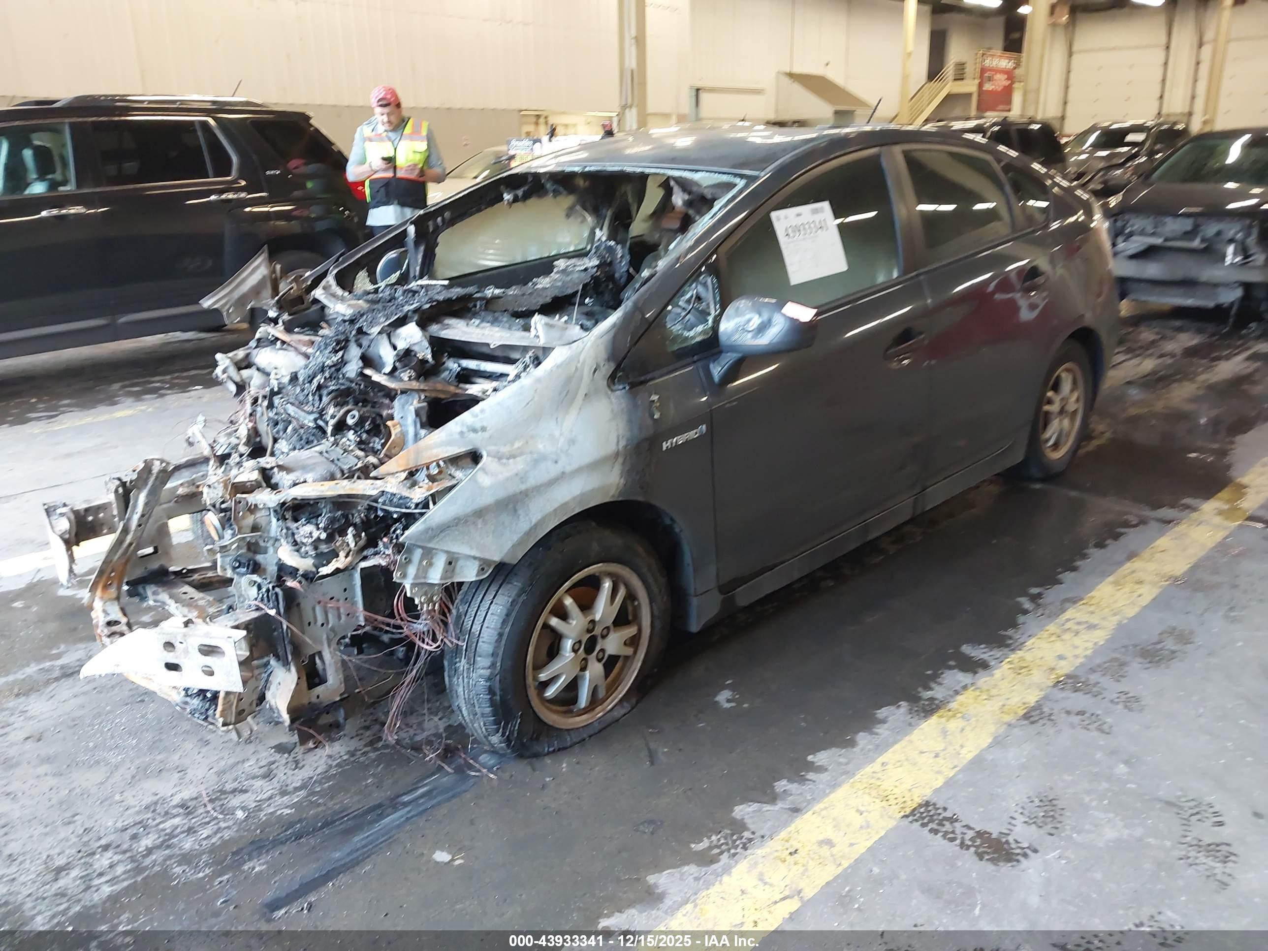 TOYOTA PRIUS image 2