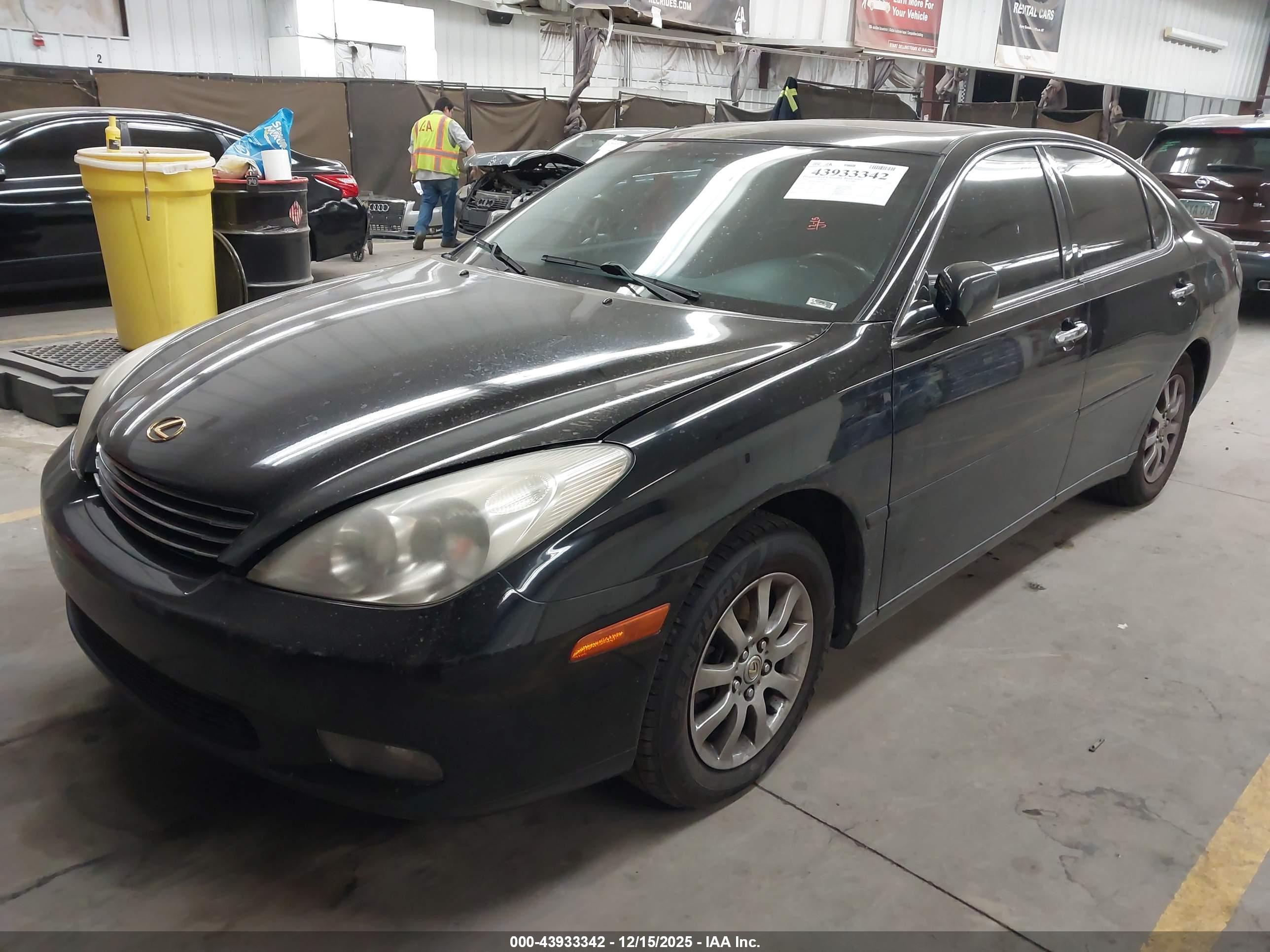 LEXUS ES image 2