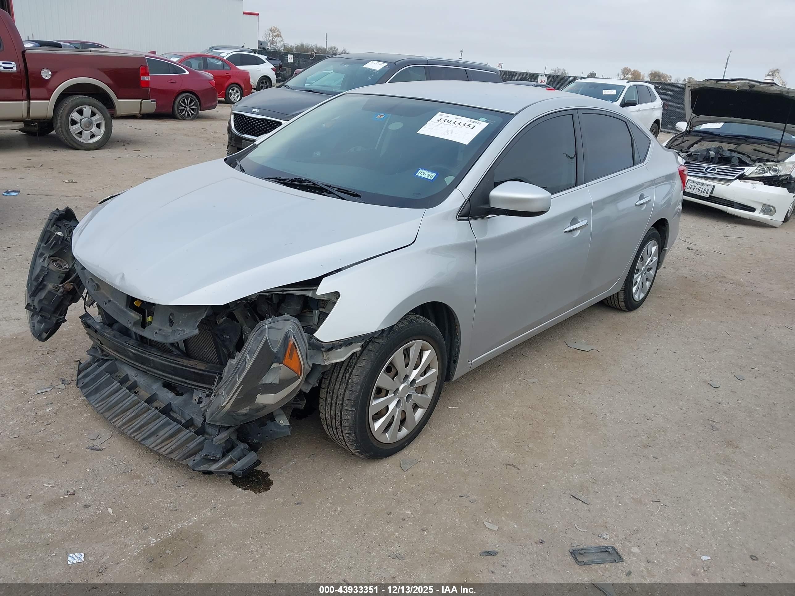 NISSAN SENTRA image 2
