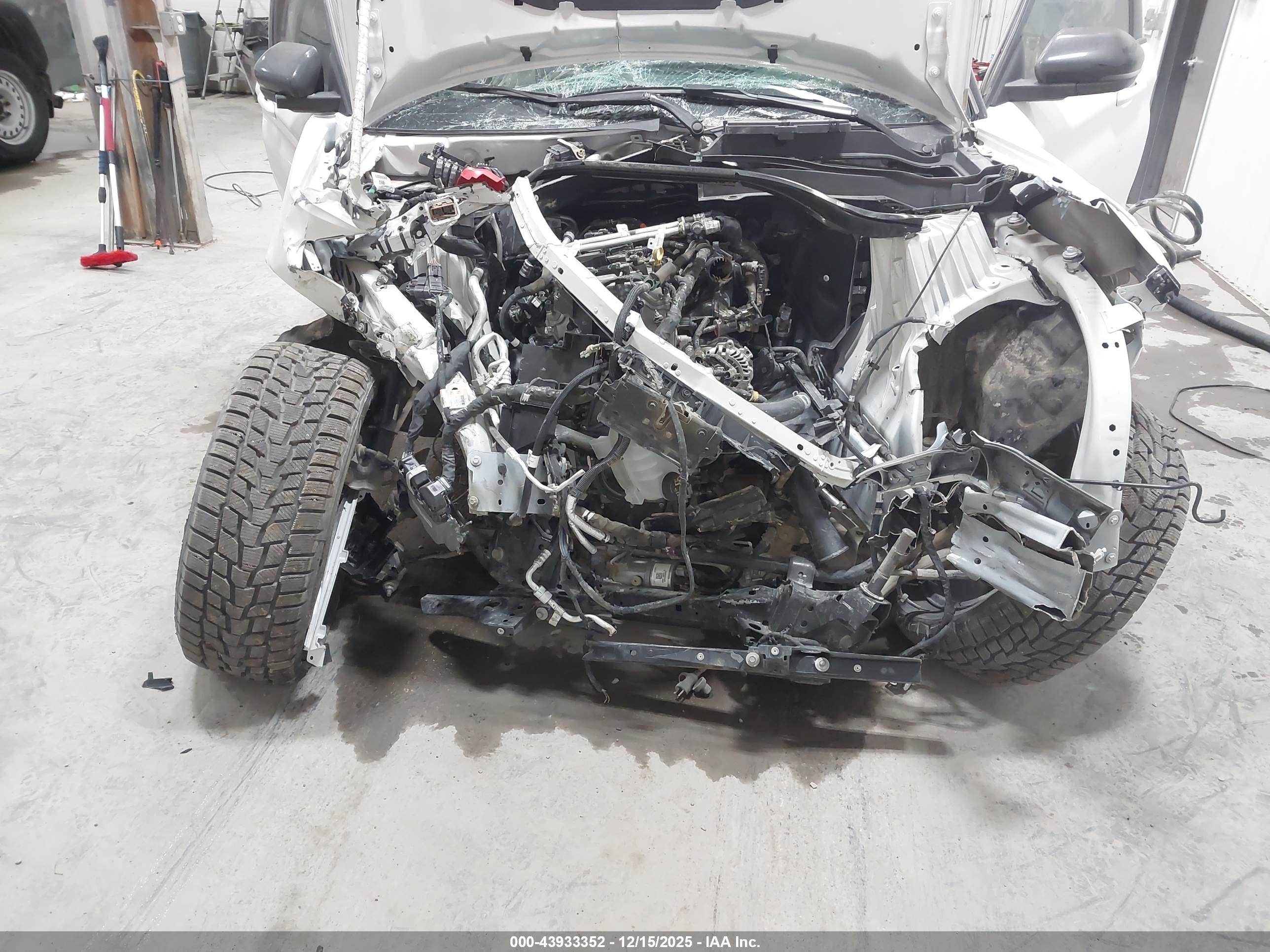 FORD EXPLORER image 6