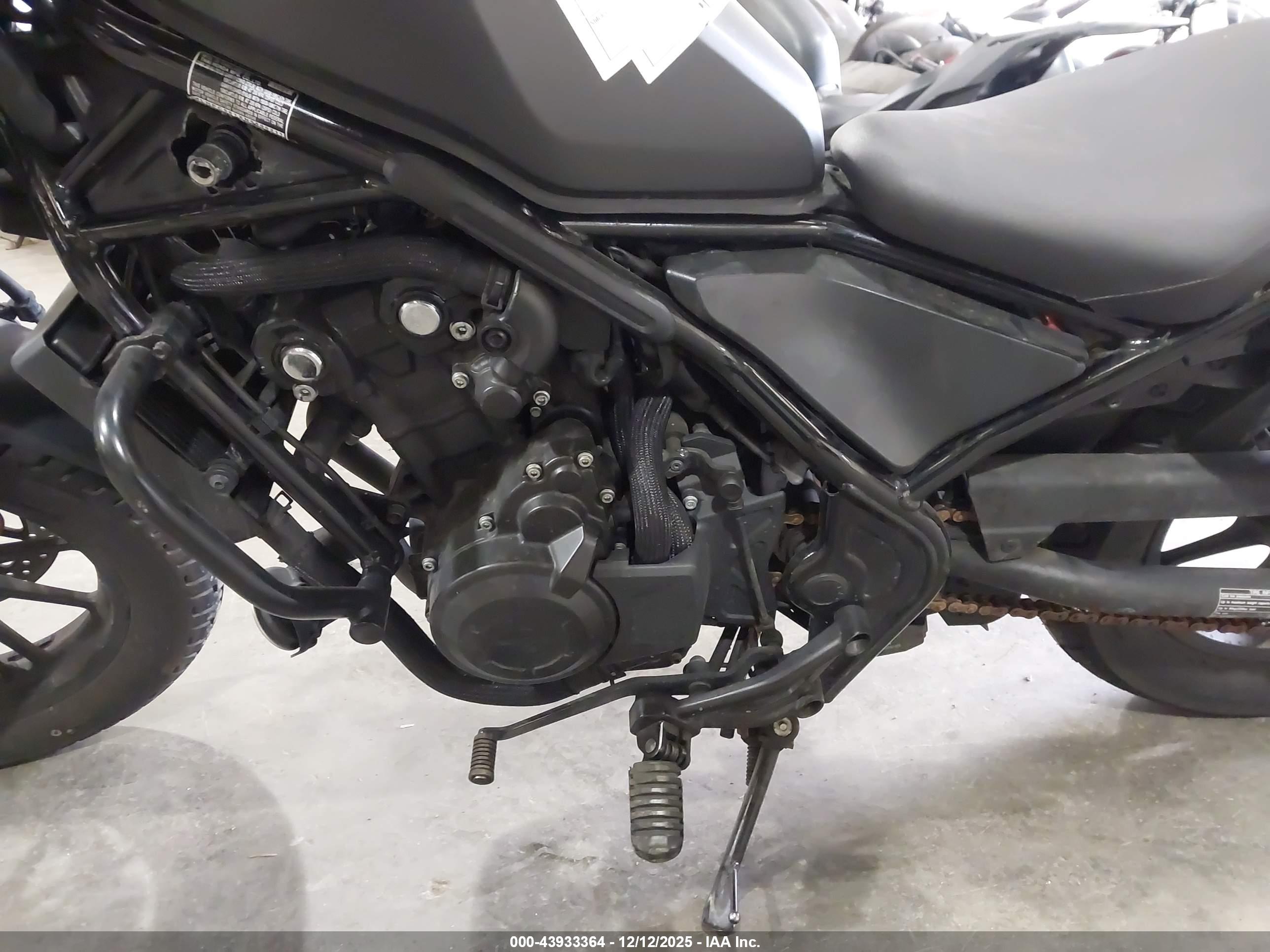 HONDA CMX500 image 9