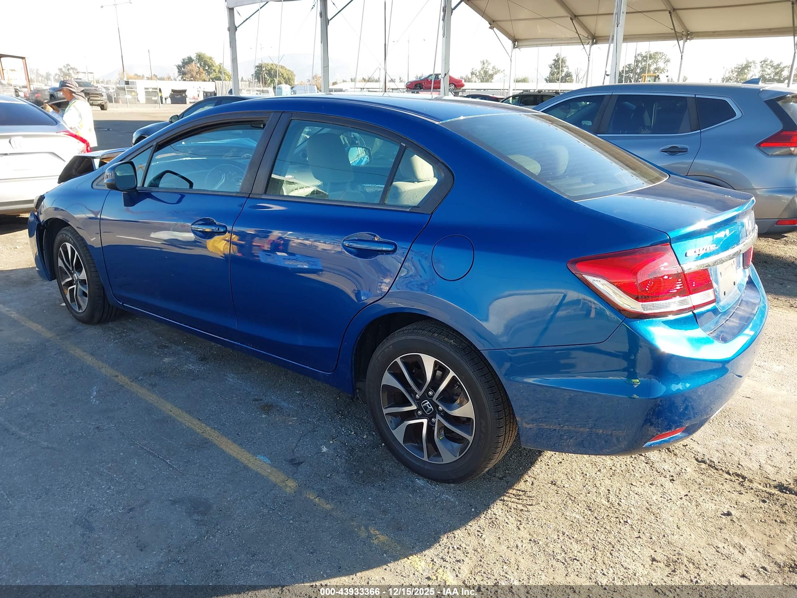 HONDA CIVIC image 3
