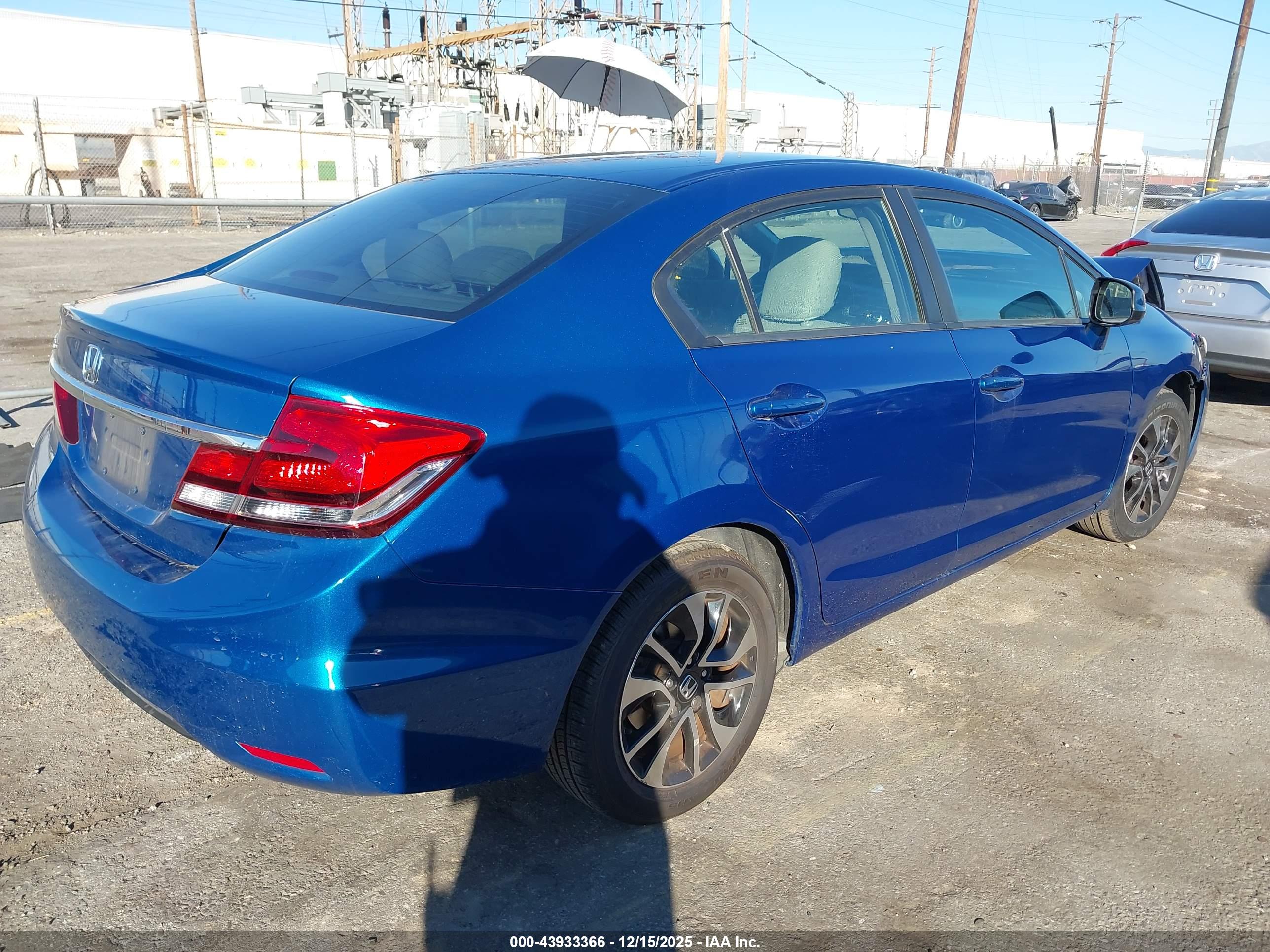 HONDA CIVIC image 4