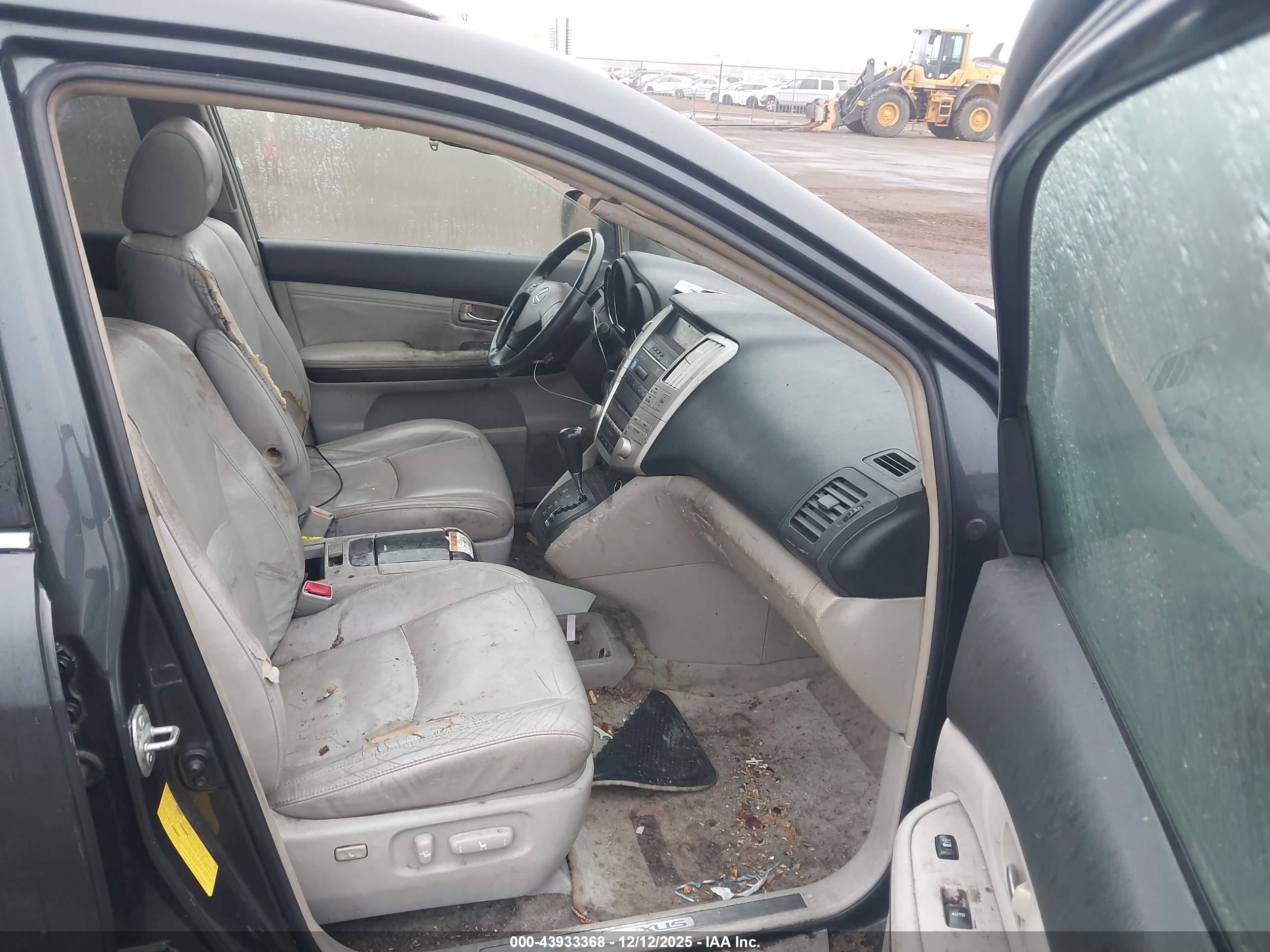LEXUS RX image 5