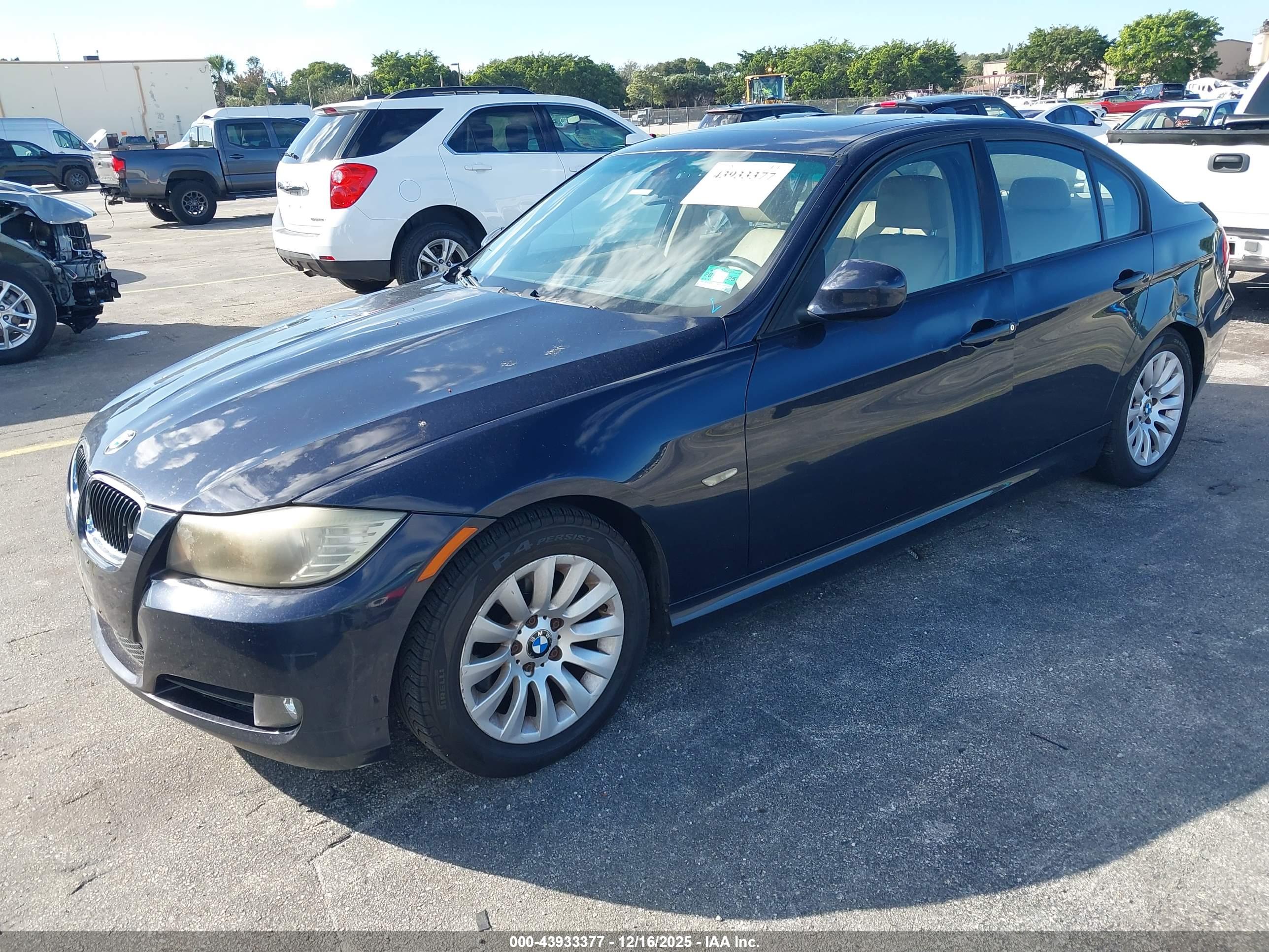 BMW 328I image 2