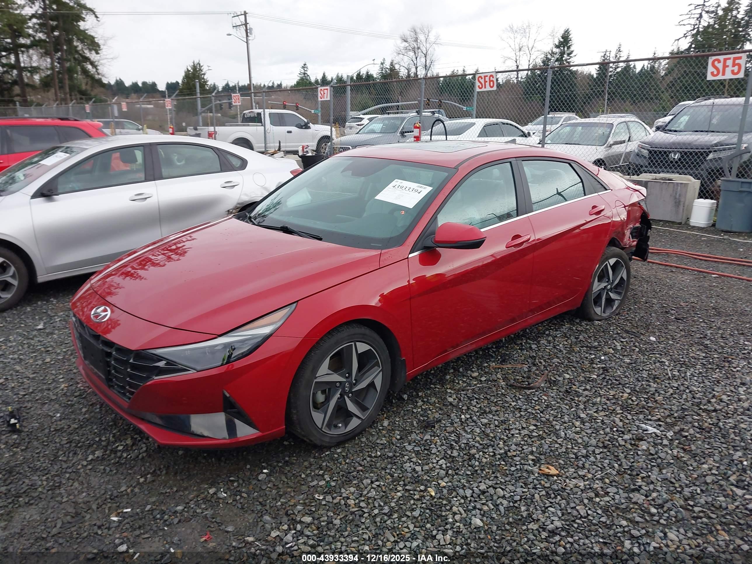 HYUNDAI ELANTRA image 2