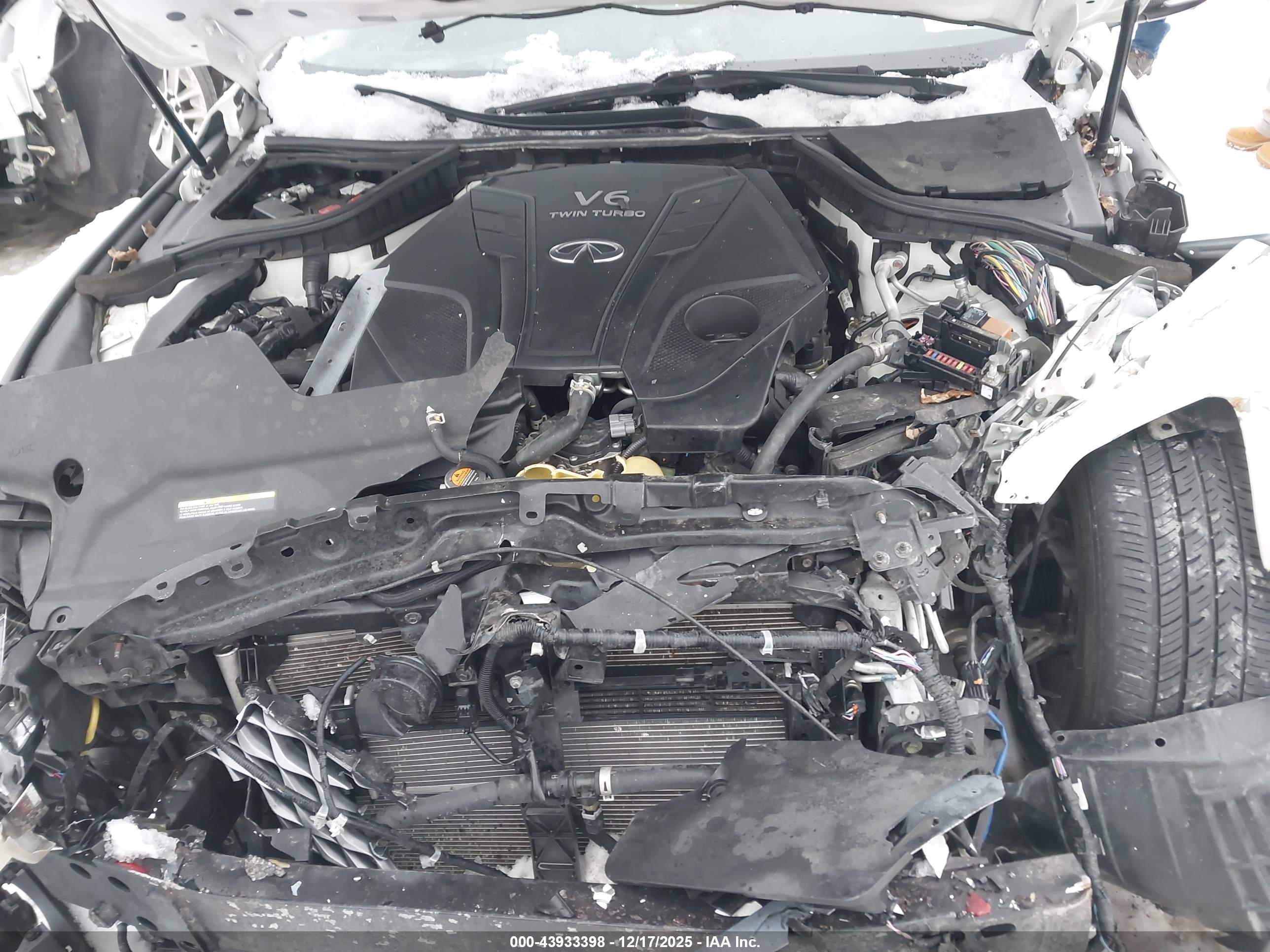 INFINITI Q50 image 10