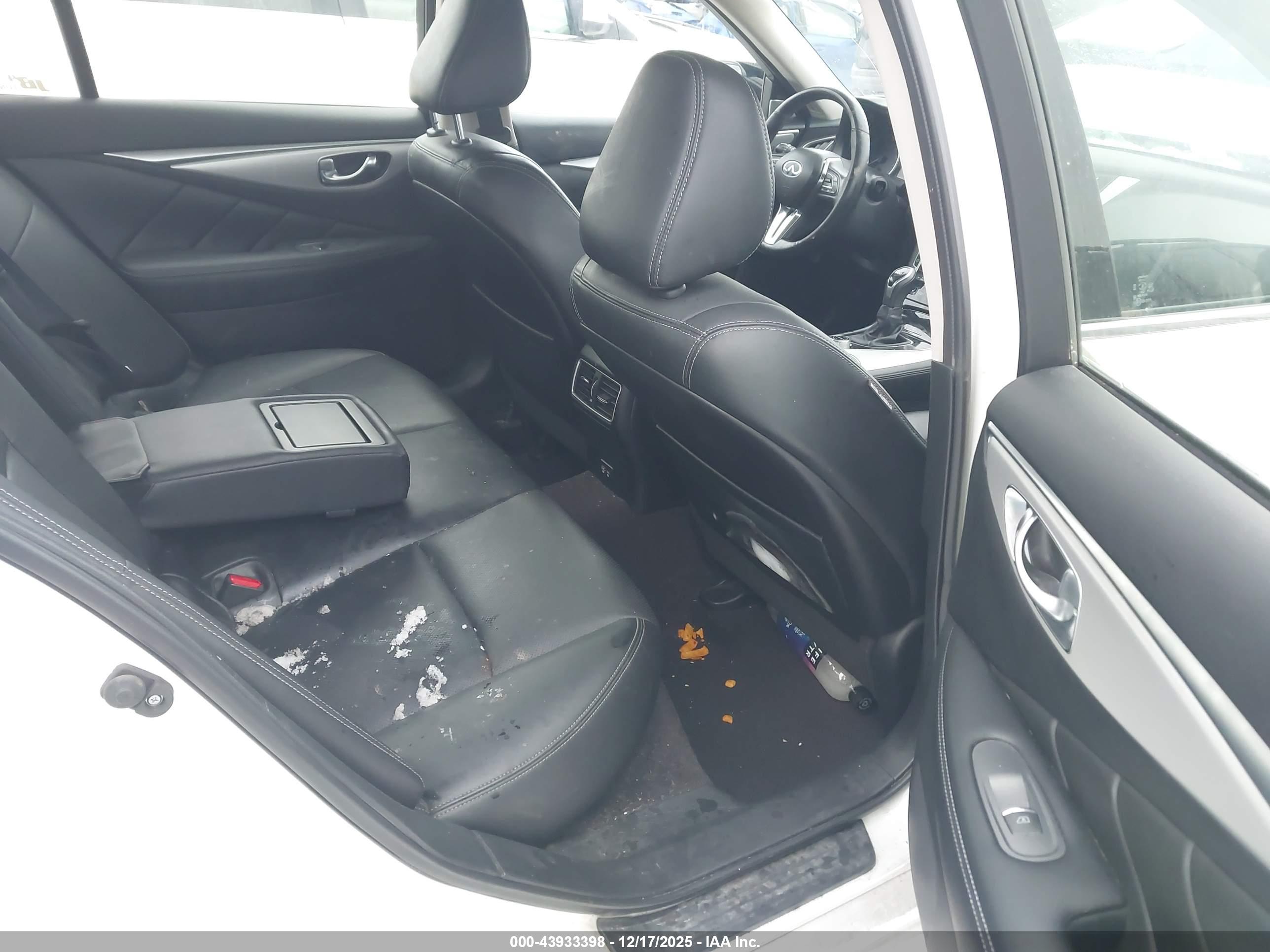 INFINITI Q50 image 8