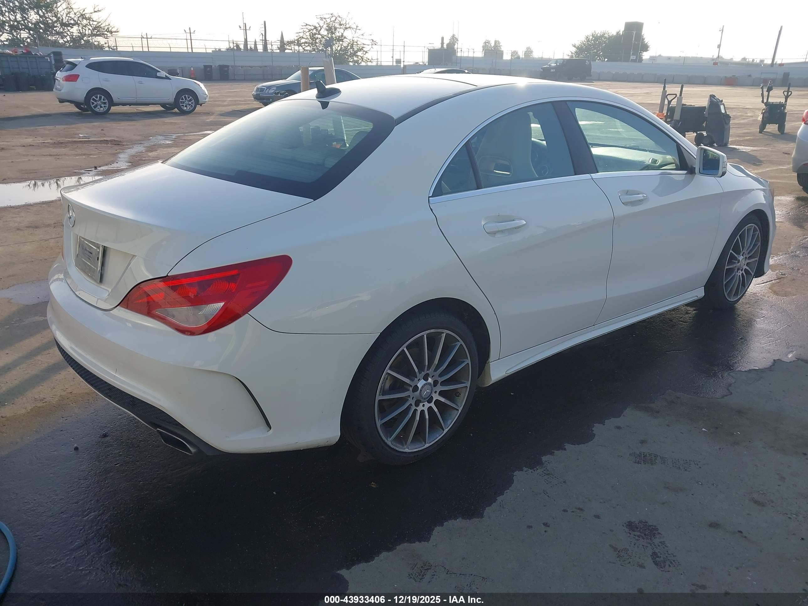 MERCEDES-BENZ CLA image 4