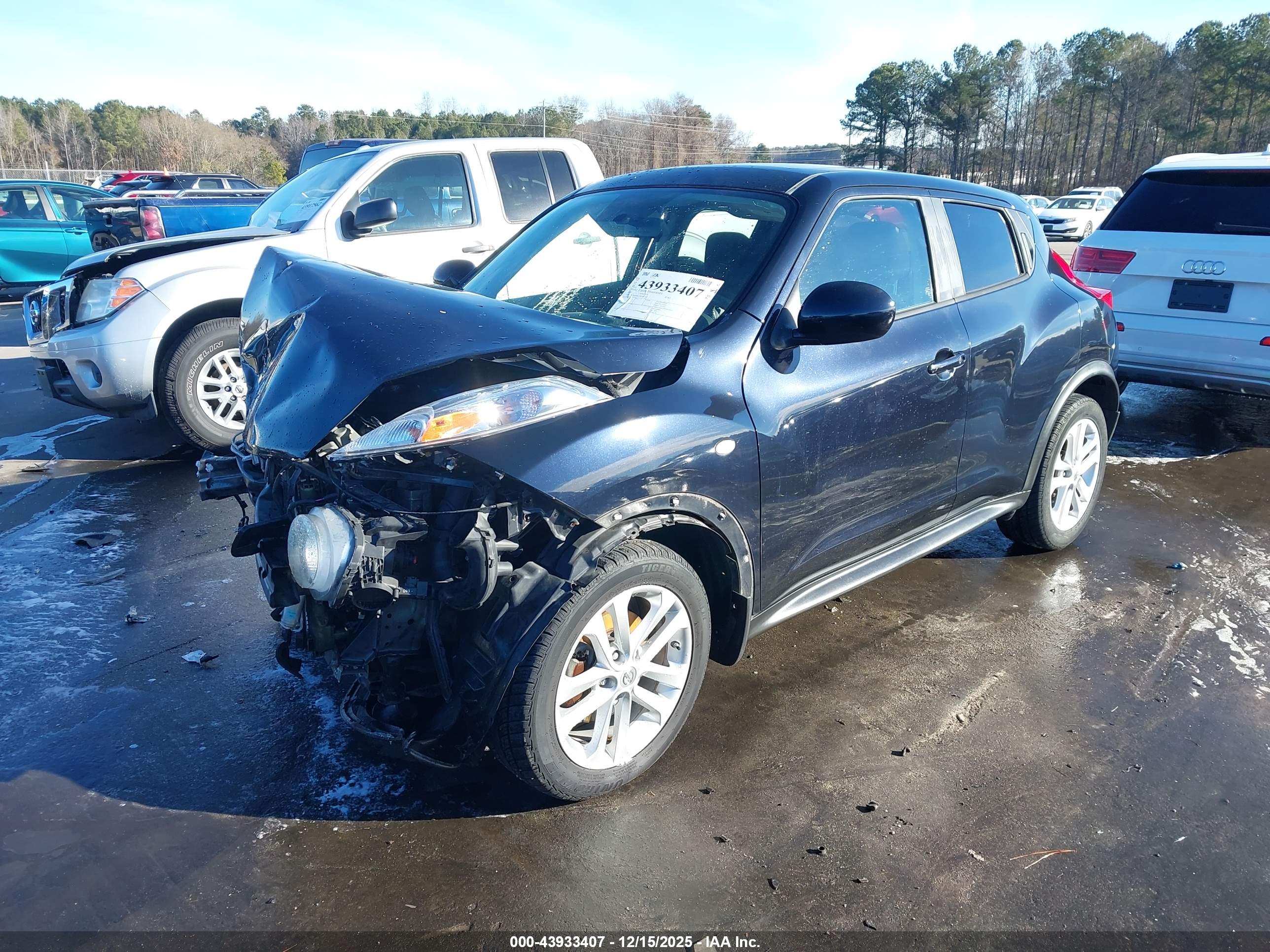 NISSAN JUKE image 2