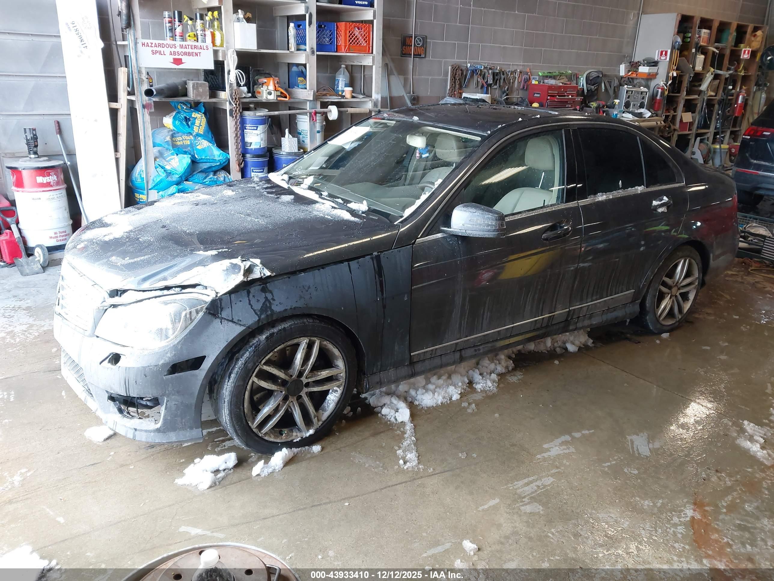 MERCEDES-BENZ C image 2
