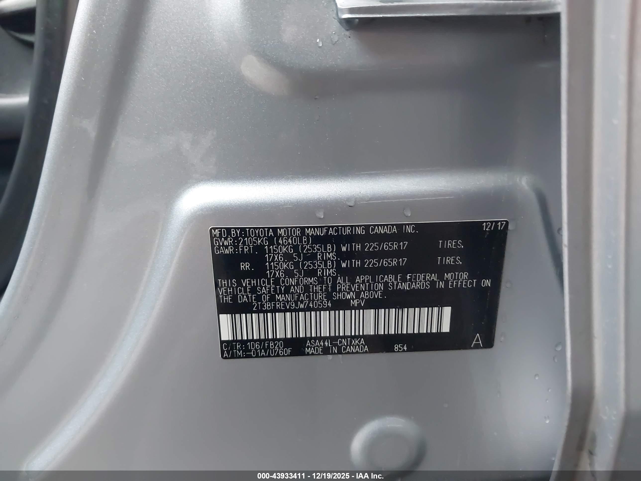 TOYOTA RAV4 image 9