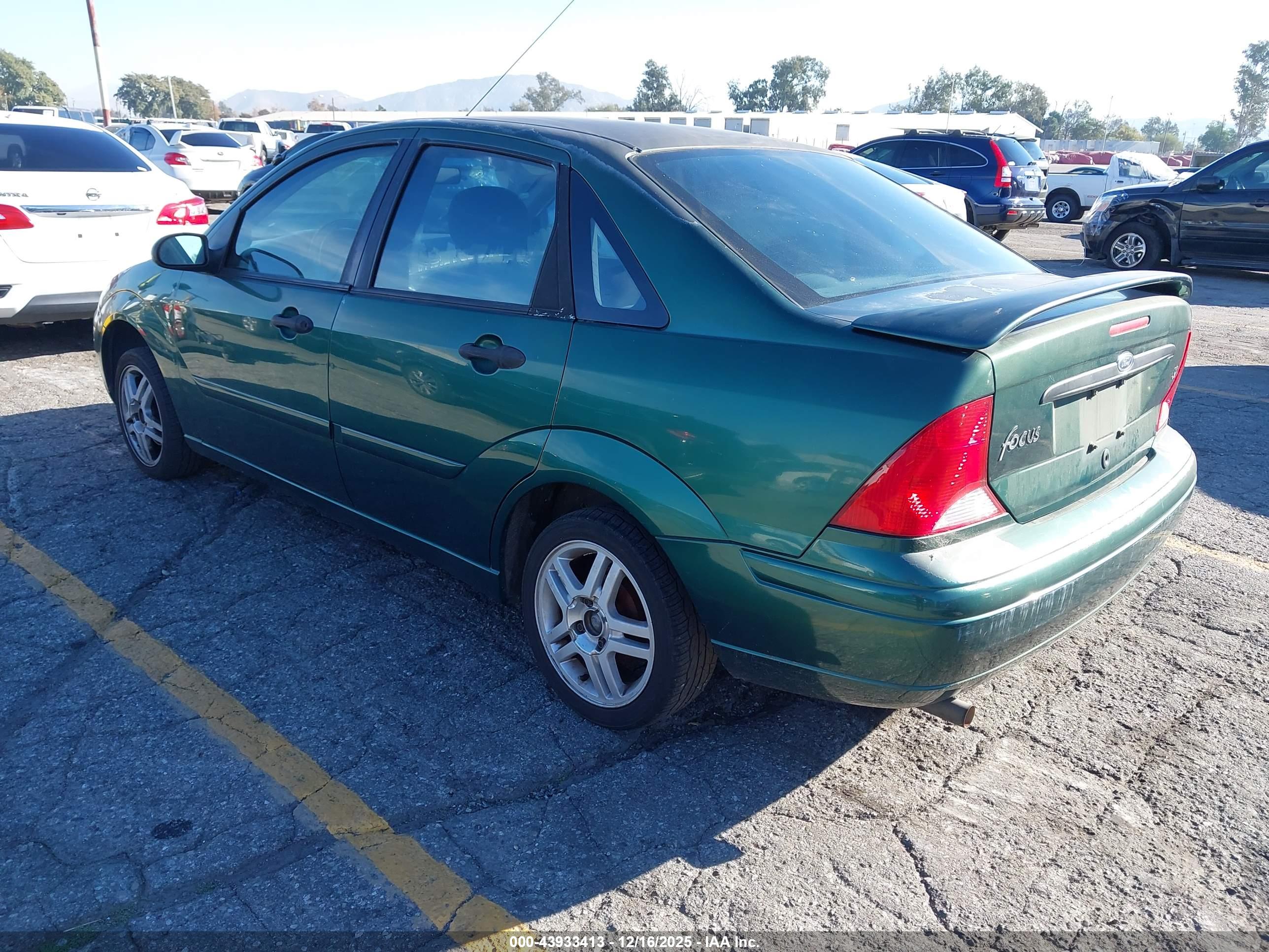 FORD FOCUS image 3
