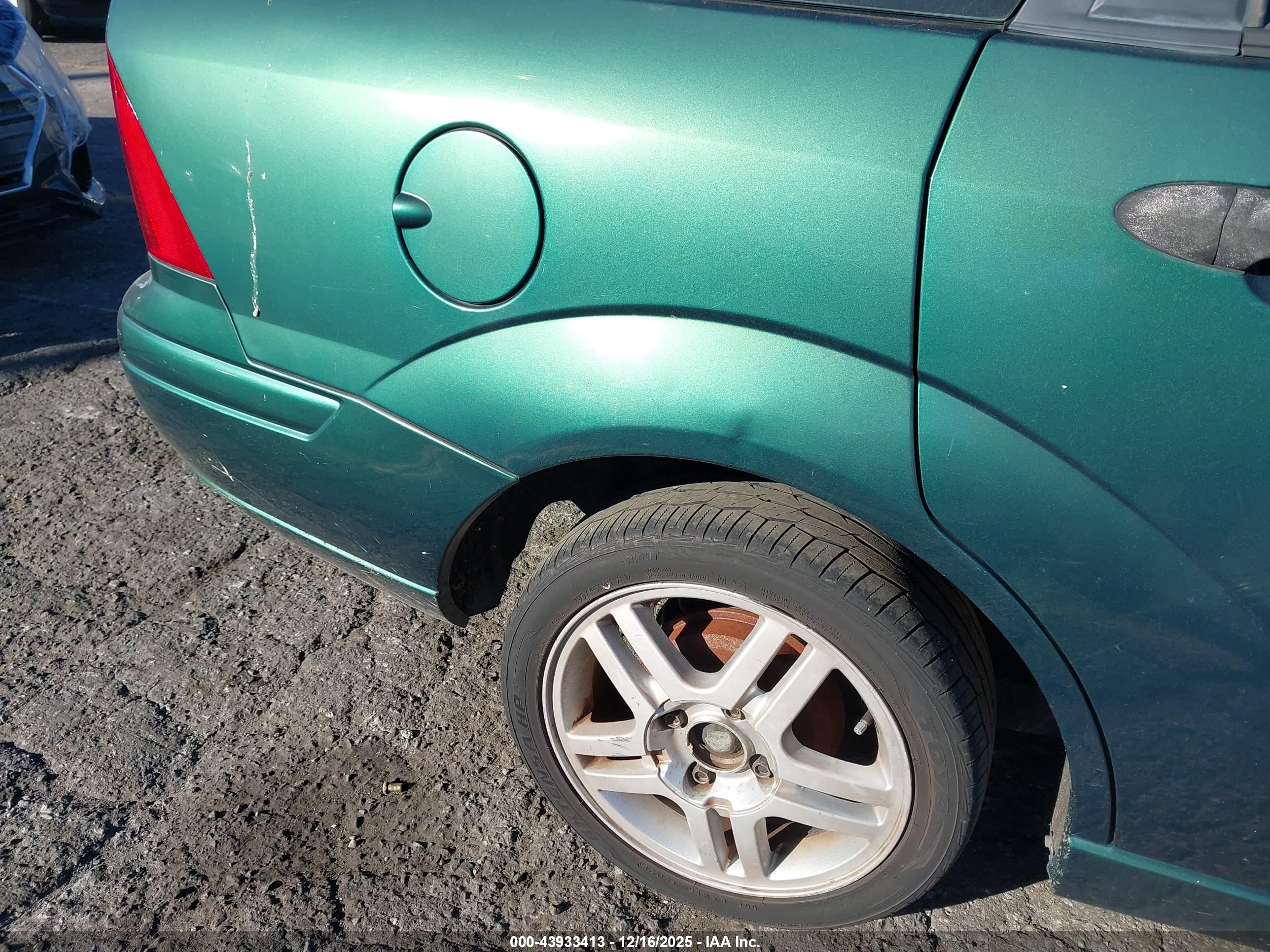 FORD FOCUS image 6