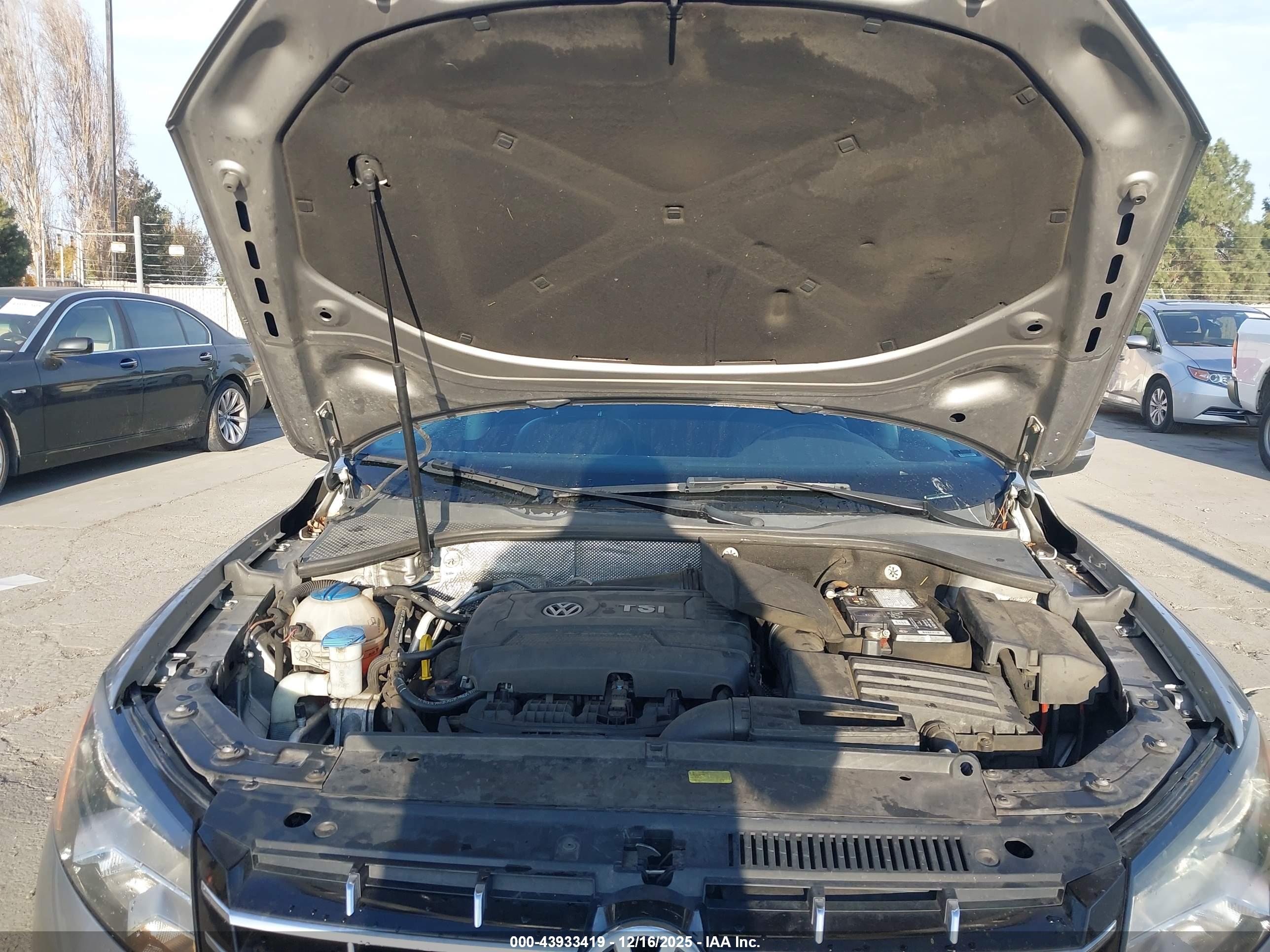 VOLKSWAGEN PASSAT image 10