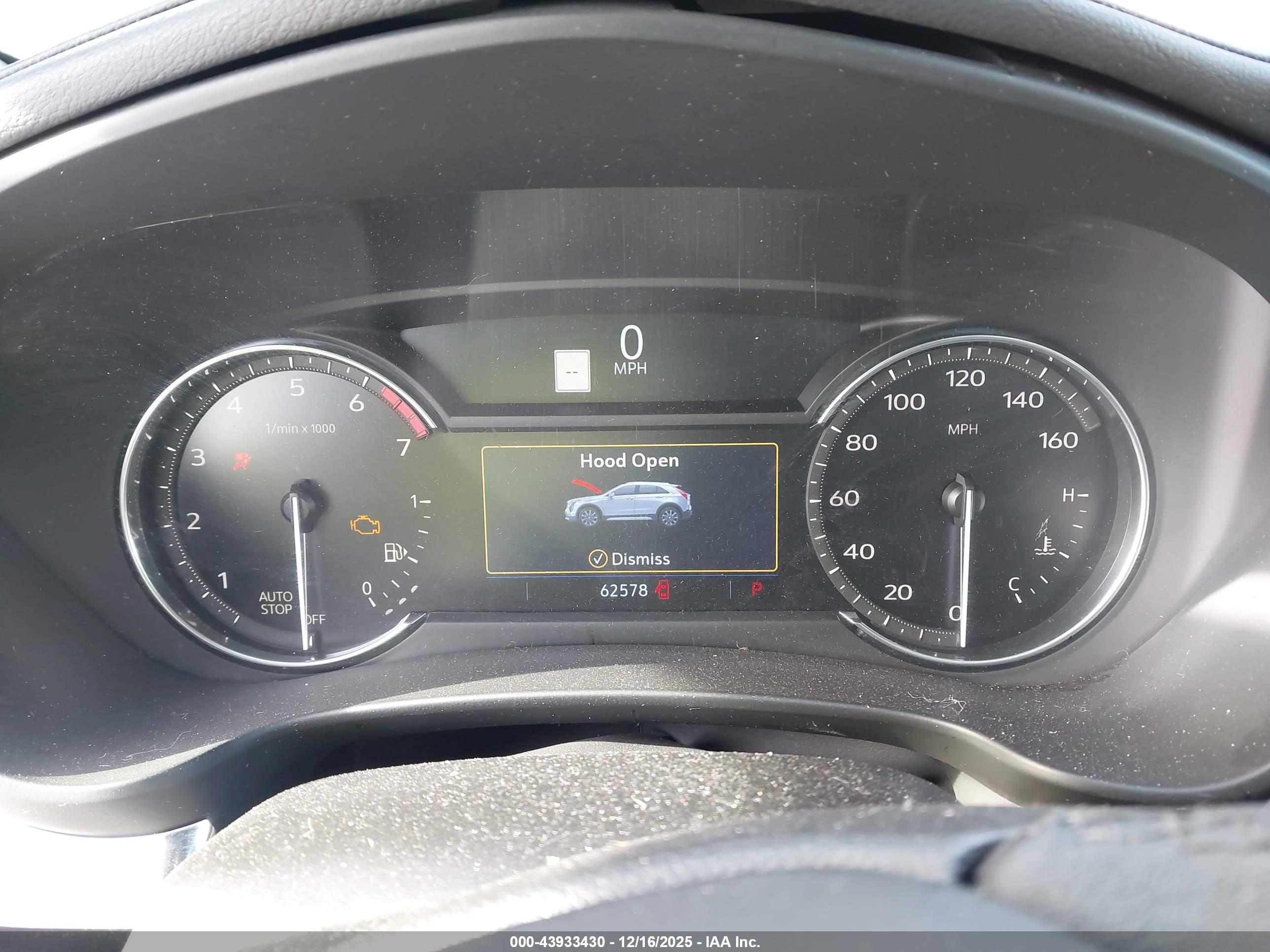 CADILLAC XT4 image 7