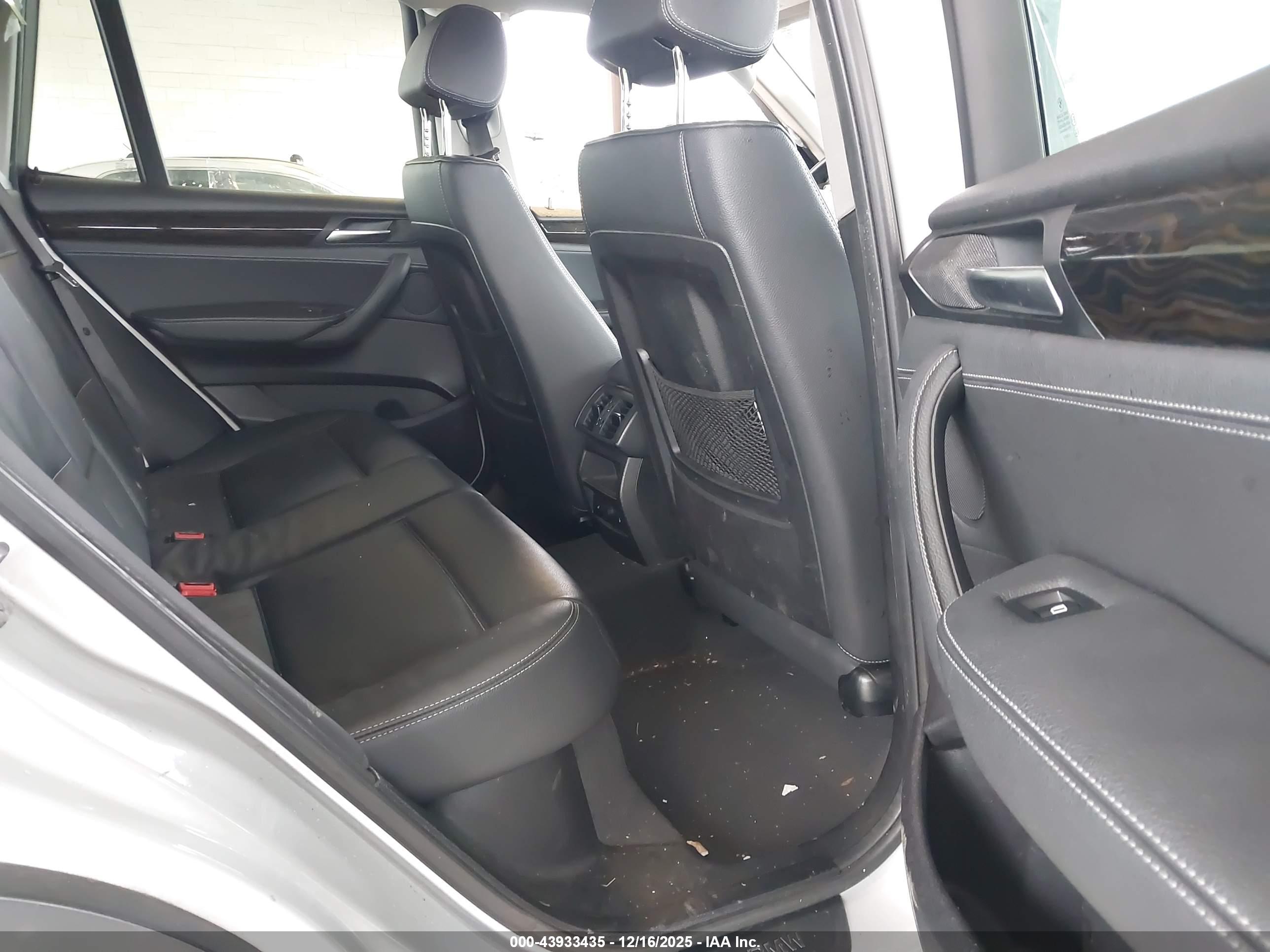 BMW X3 image 8
