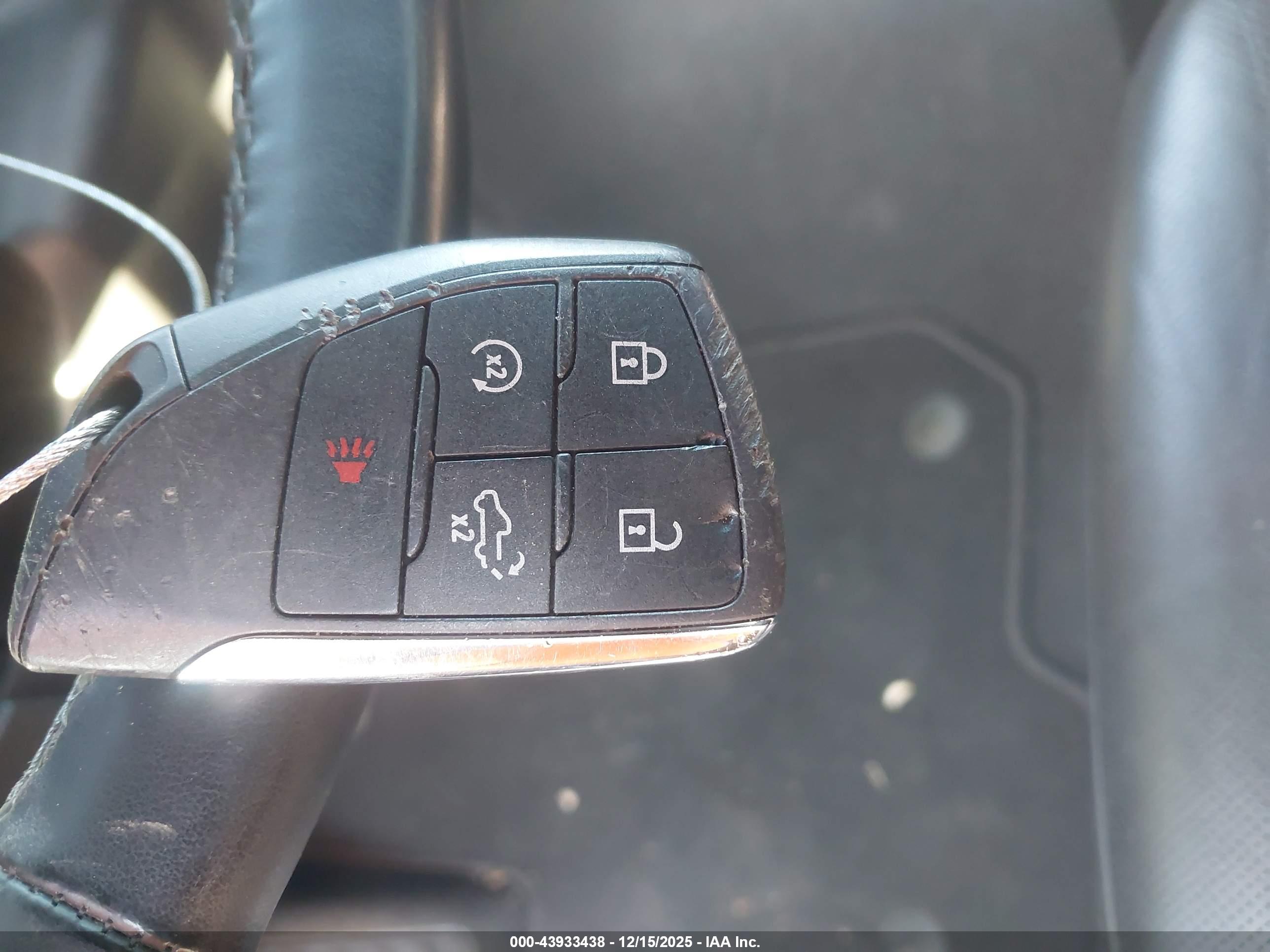 GMC SIERRA image 11