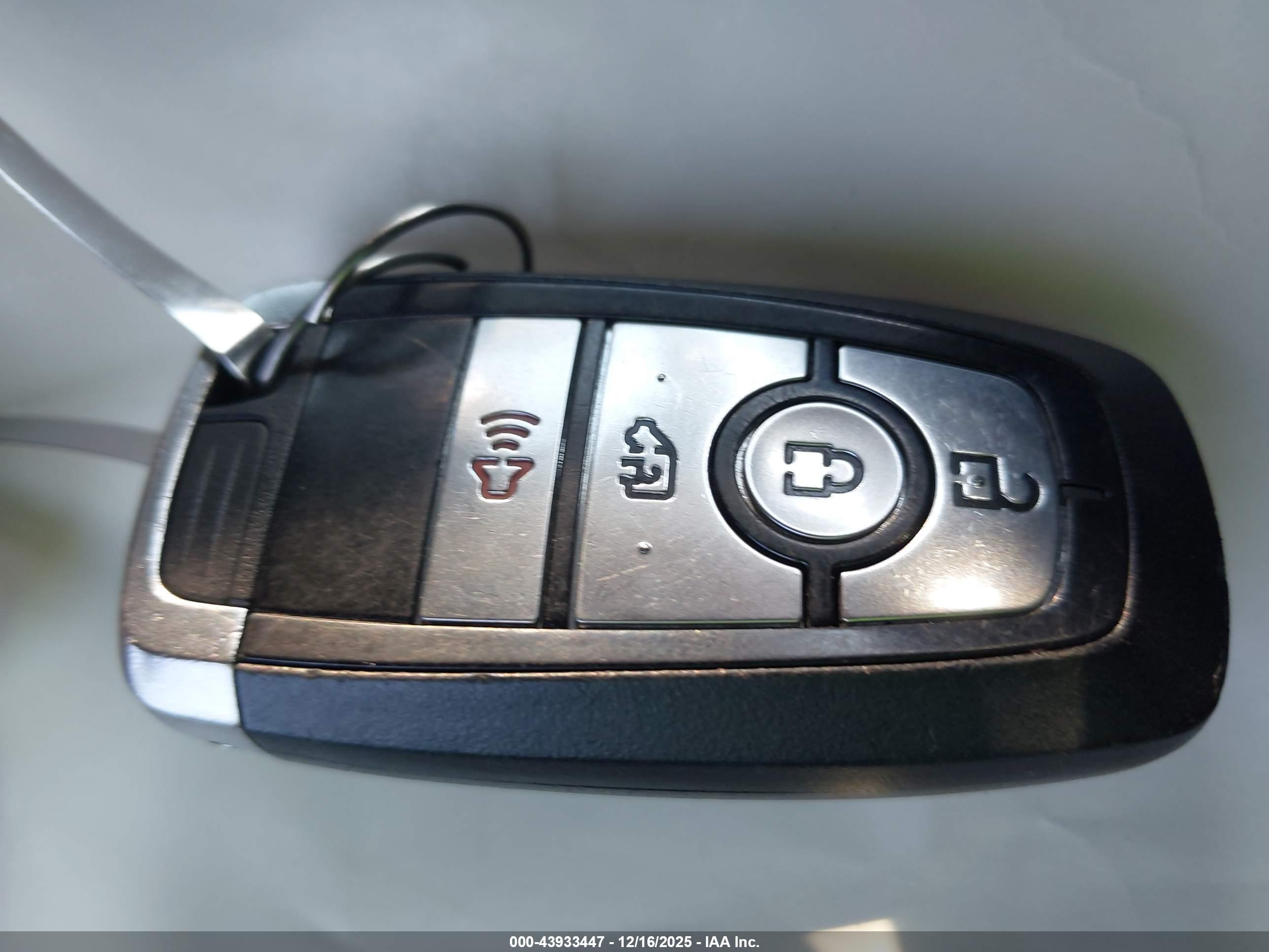FORD TRANSIT-350 image 11