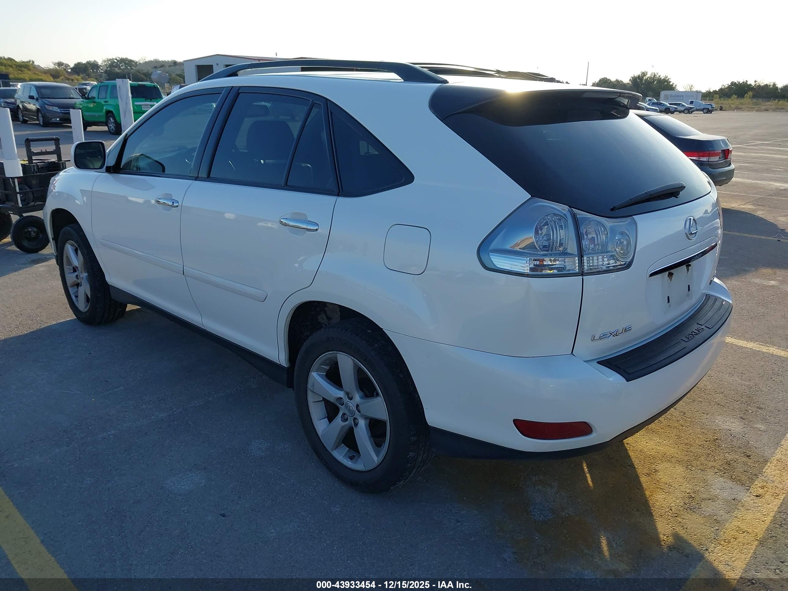 LEXUS RX image 3