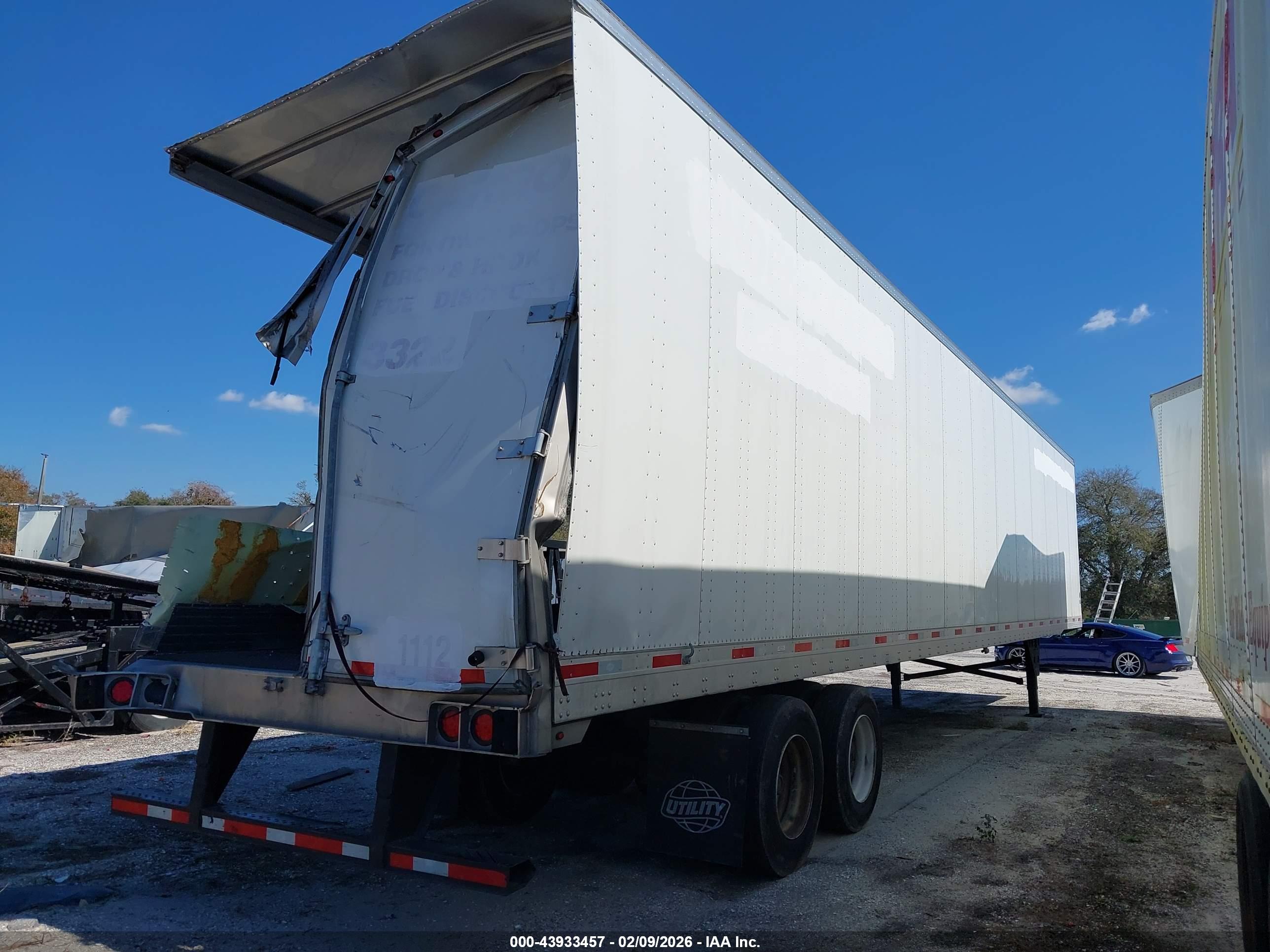 UTILITY TRAILER image 4