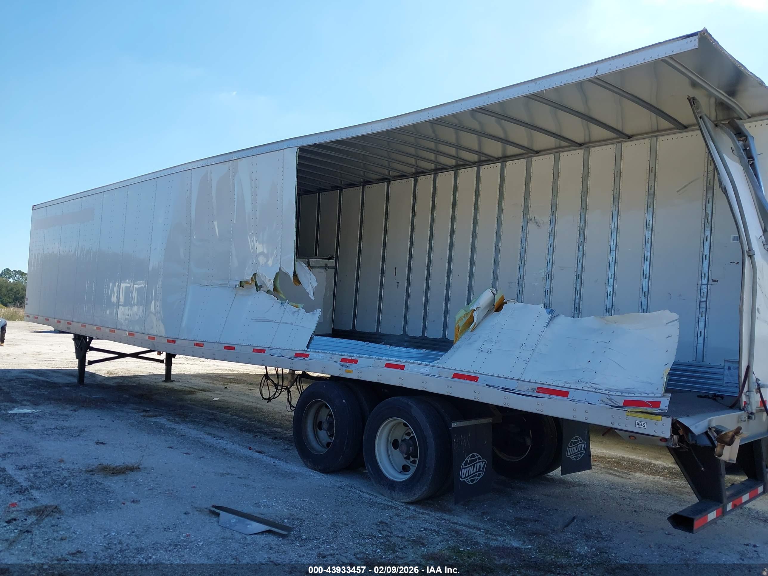 UTILITY TRAILER image 6