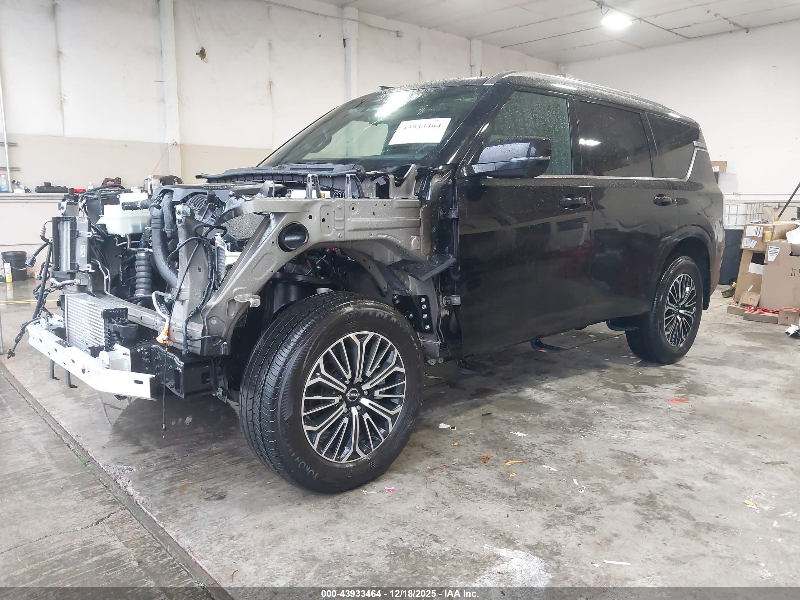 NISSAN ARMADA image 2
