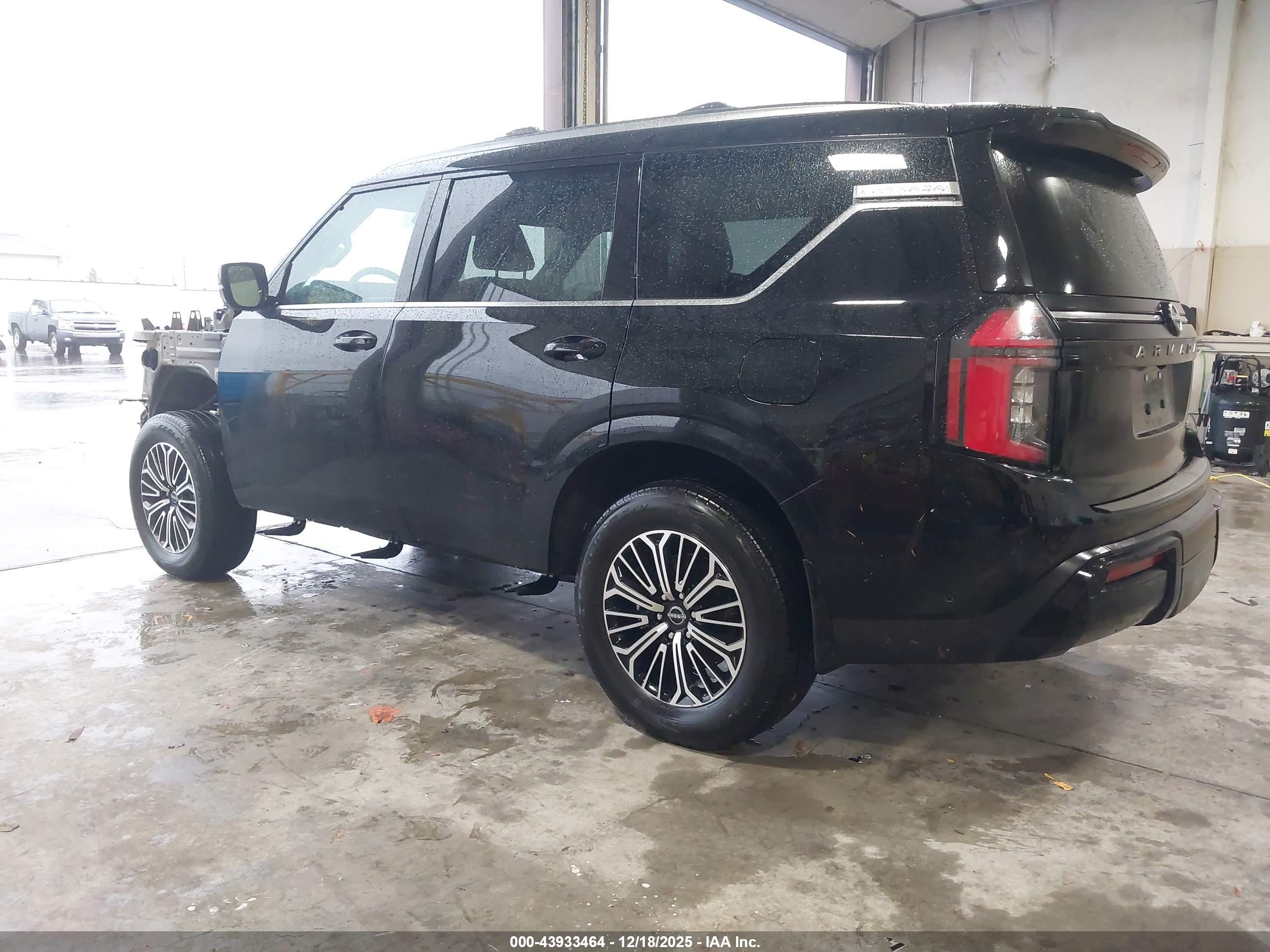 NISSAN ARMADA image 3