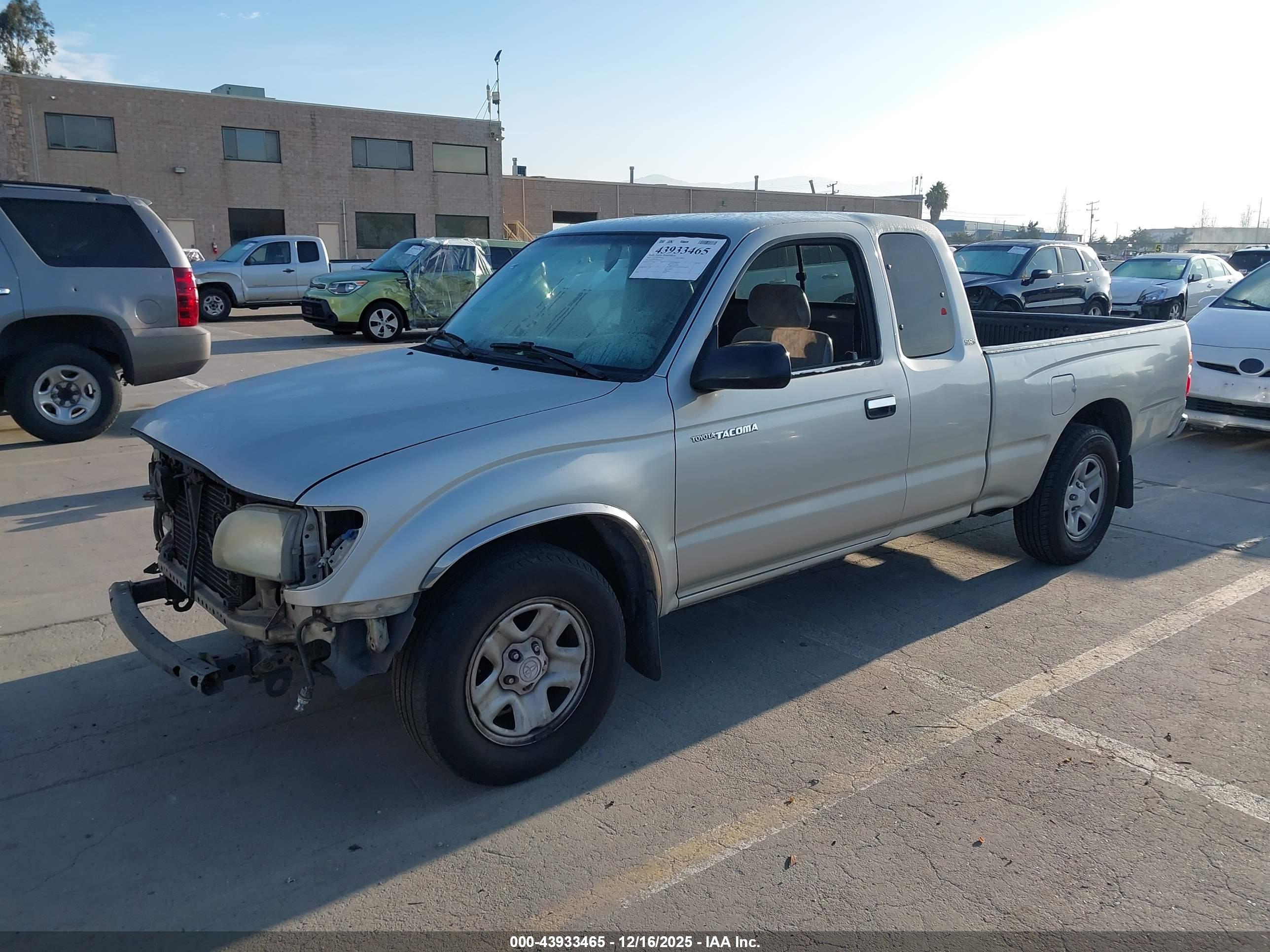 TOYOTA TACOMA image 2